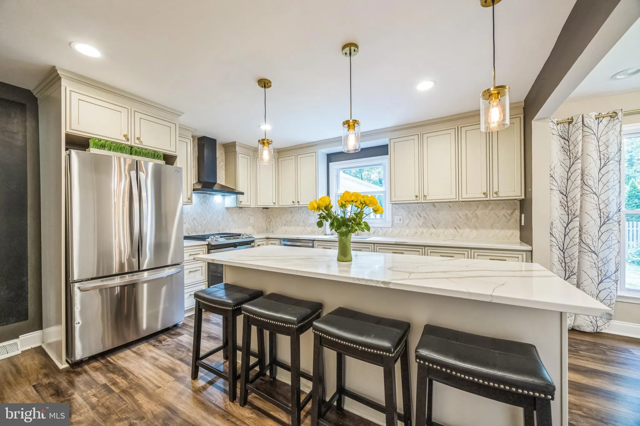 Cherry Hill, New Jersey 08003, United States, 4 Bedrooms Bedrooms, ,3 BathroomsBathrooms,Residential,Pending,191130