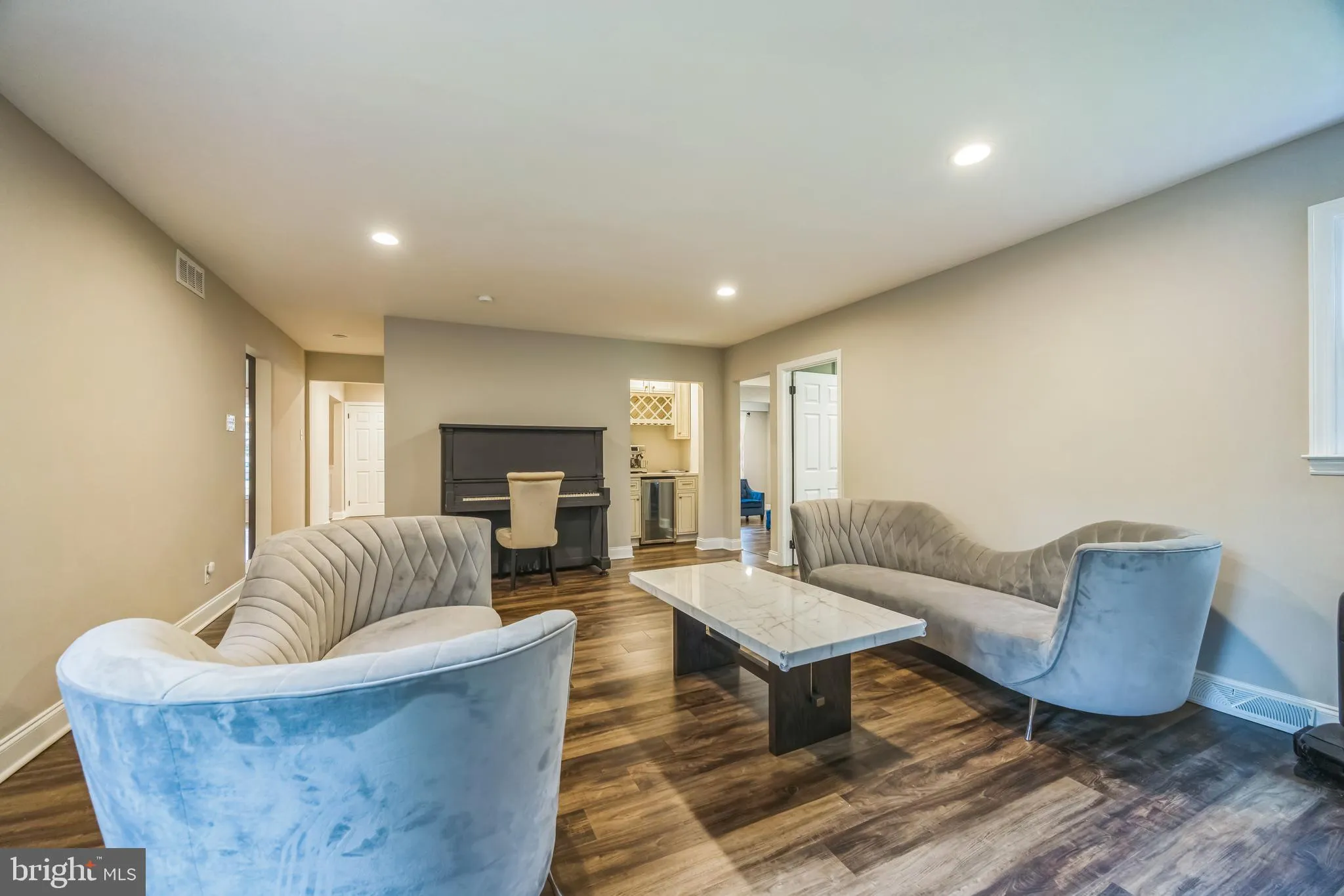 Cherry Hill, New Jersey 08003, United States, 4 Bedrooms Bedrooms, ,3 BathroomsBathrooms,Residential,Pending,191130