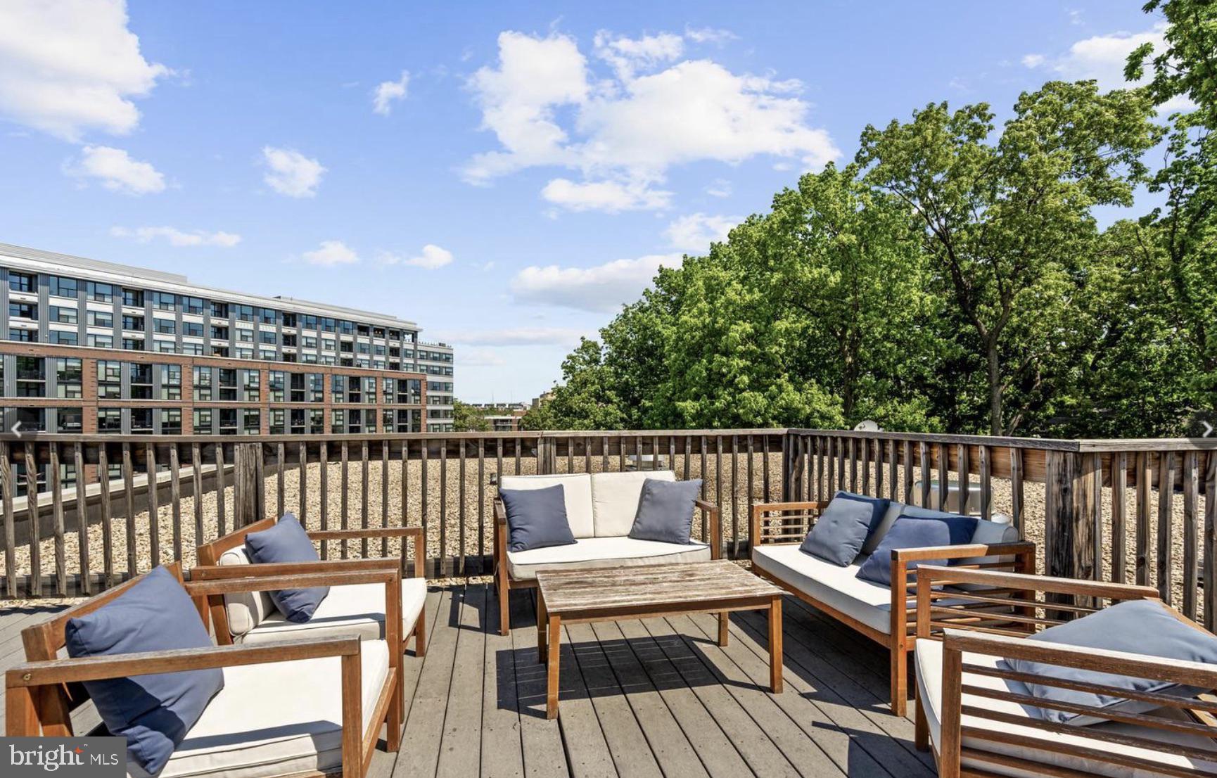 THE WELDON - Residential