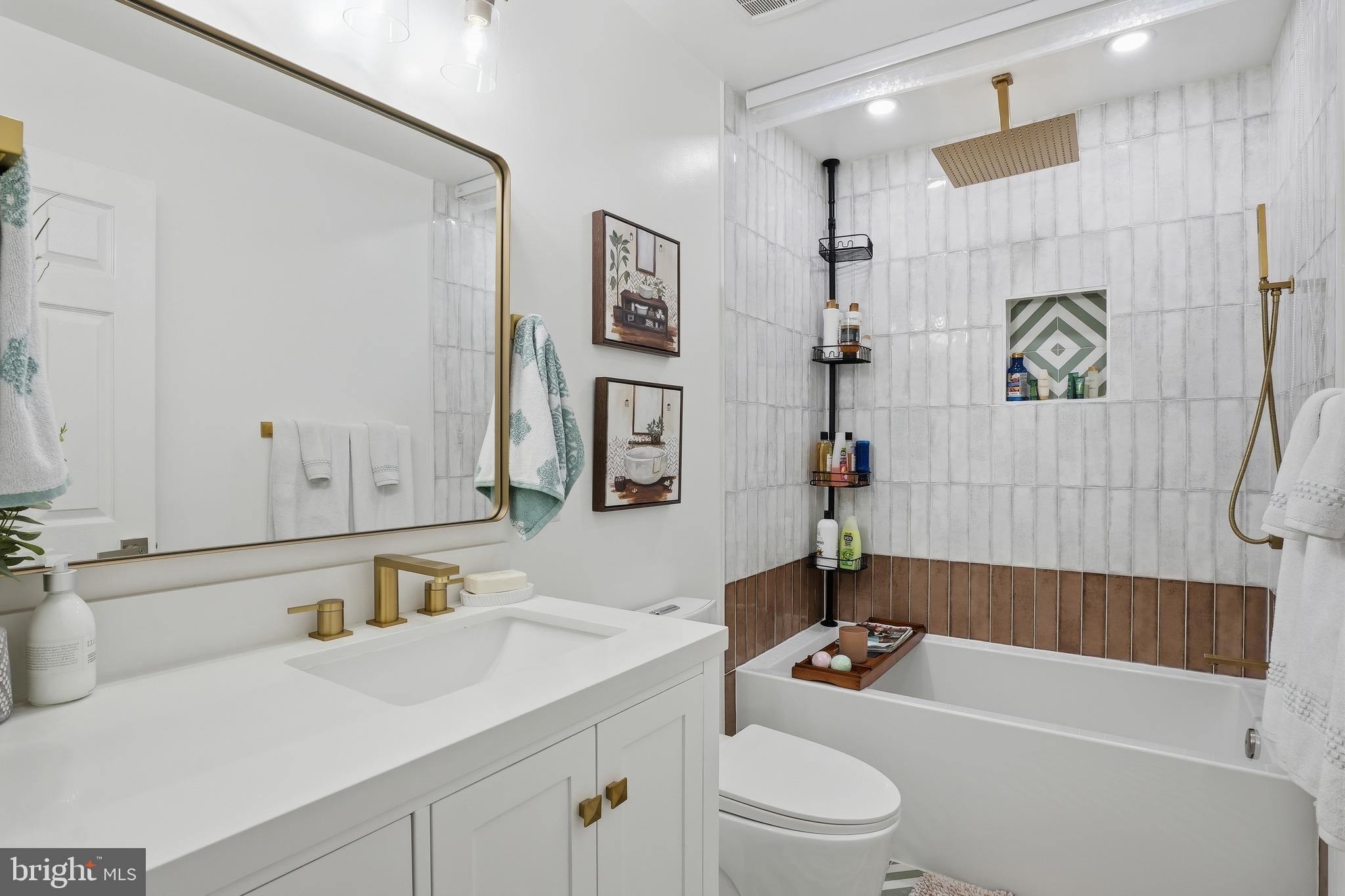 HARWOOD - Residential