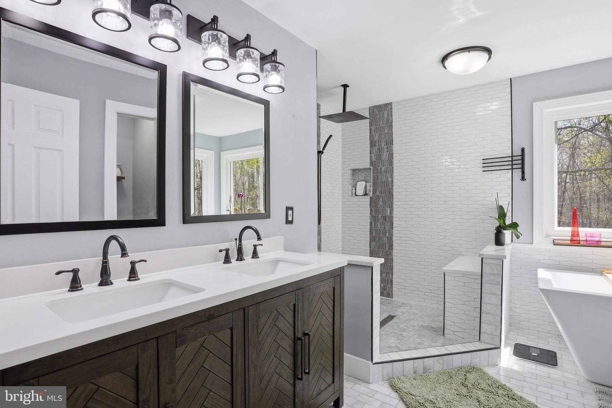 HARWOOD - Residential