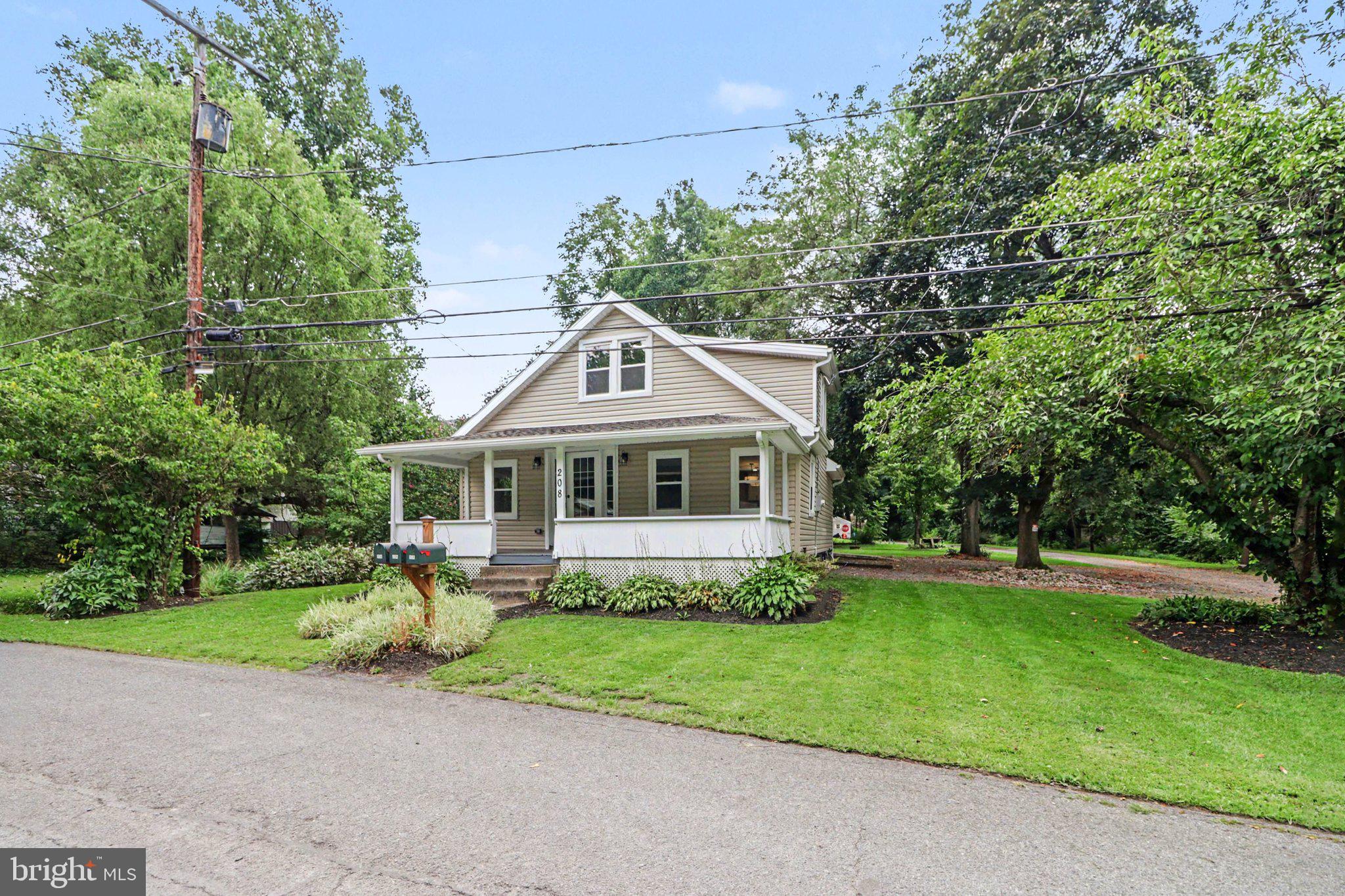 208 PEARL STREET