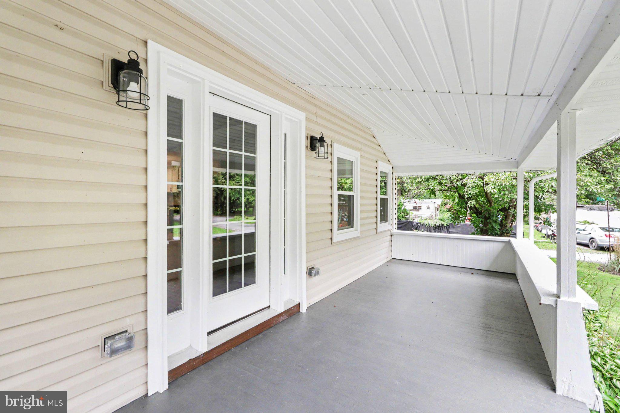 208 PEARL STREET