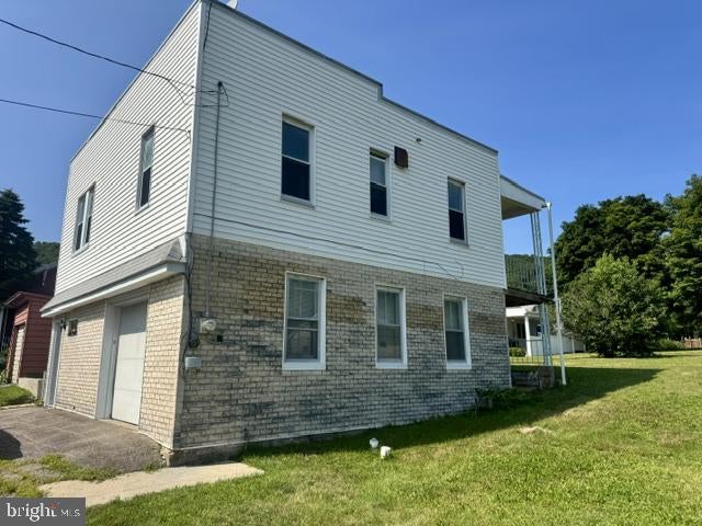 410 CARRIE STREET