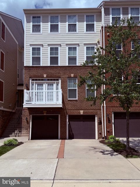 25211 BRIARGATE TERRACE CHANTILLY VA 20152