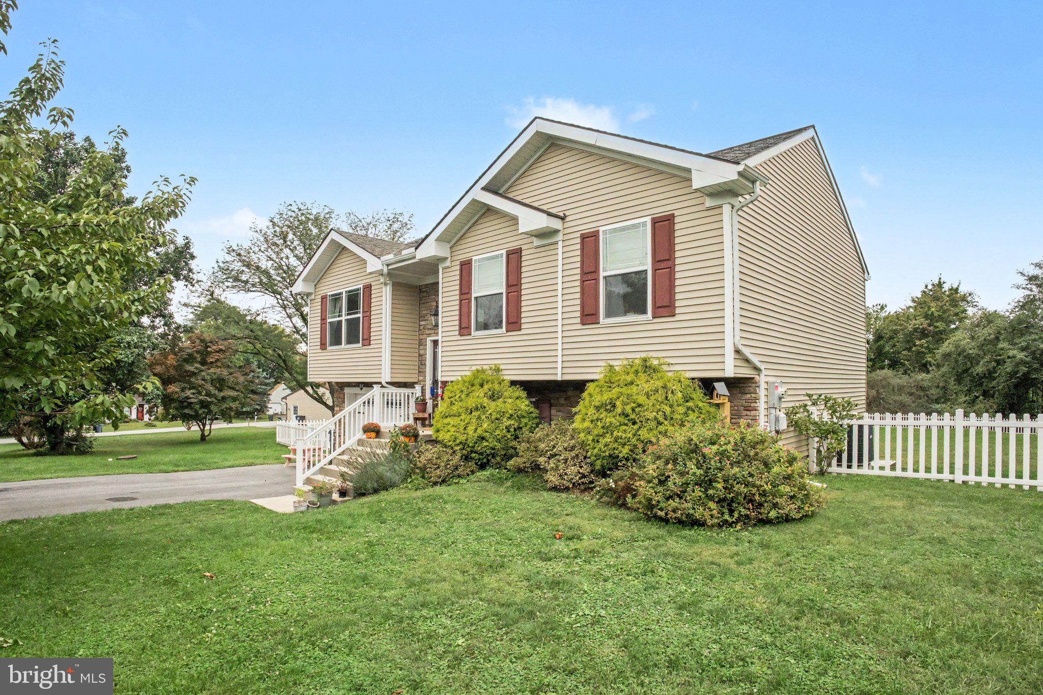 41 DEN MAR DRIVE