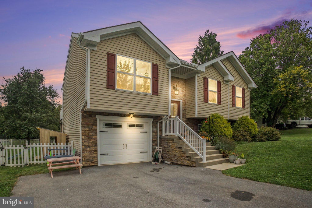 Photo of 41 Den Mar Drive, HOLTWOOD, PA 17532 (MLS # PALA2095992)