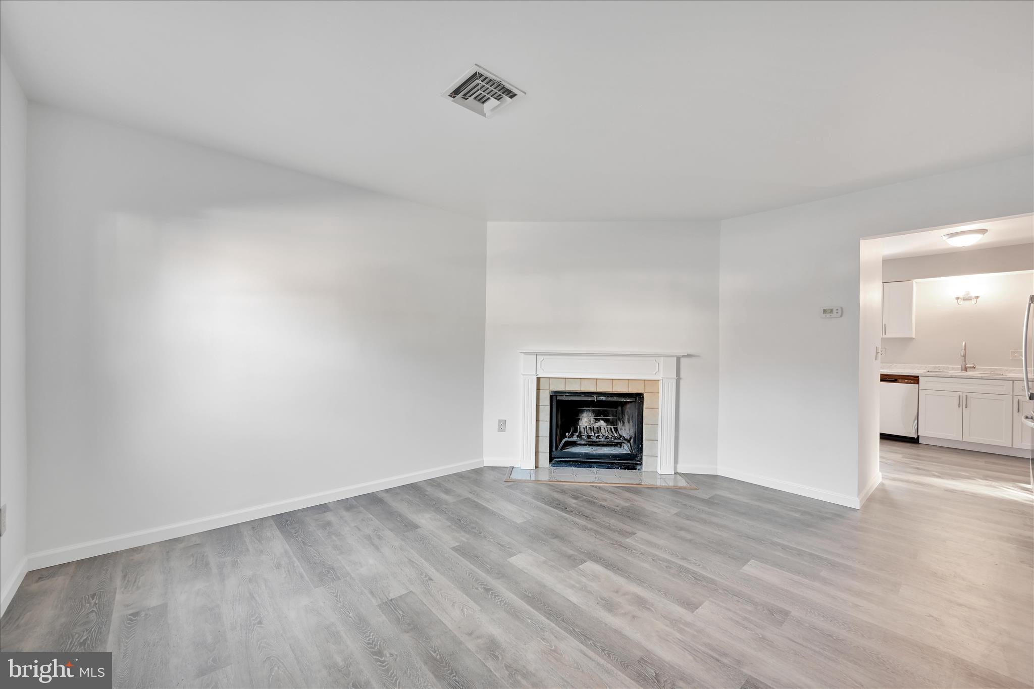 LIBERTY SQUARE - Residential