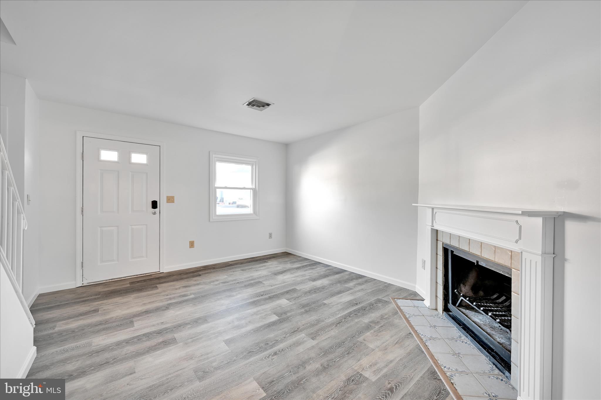 LIBERTY SQUARE - Residential