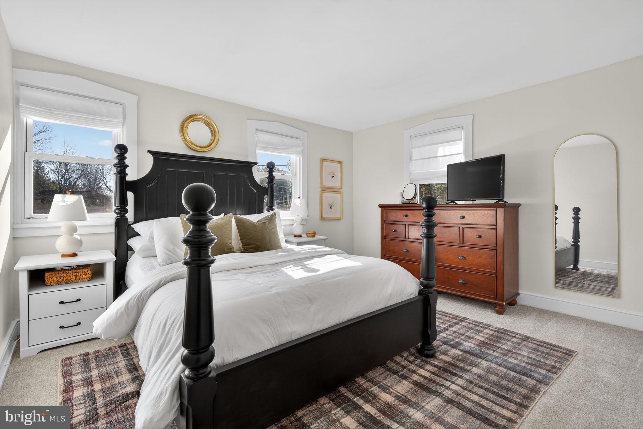 MILLERSVILLE - Residential