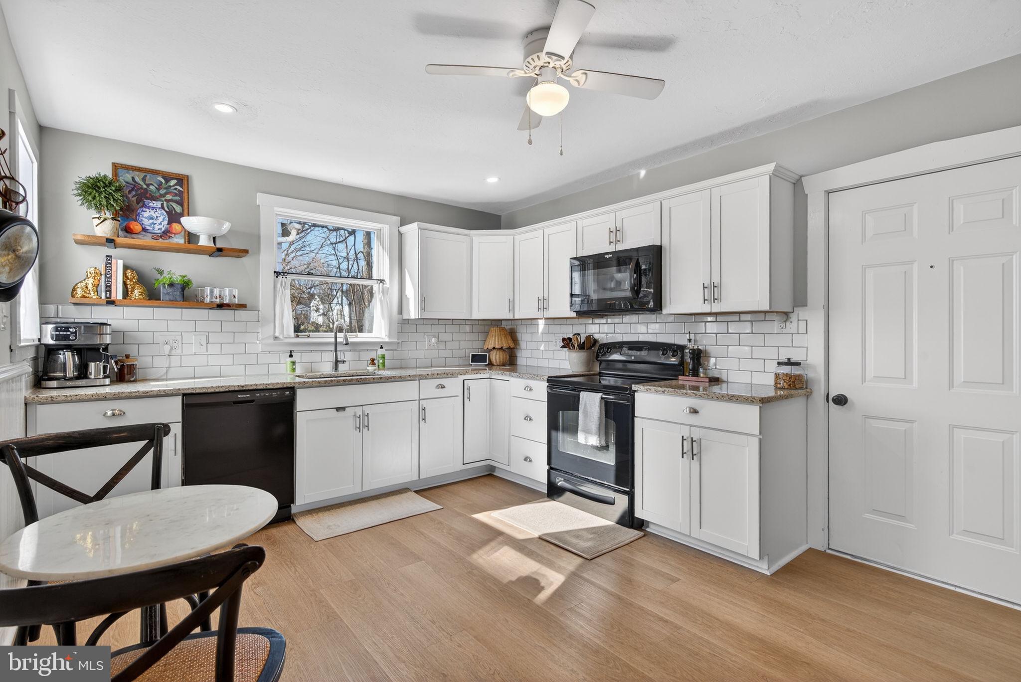 MILLERSVILLE - Residential