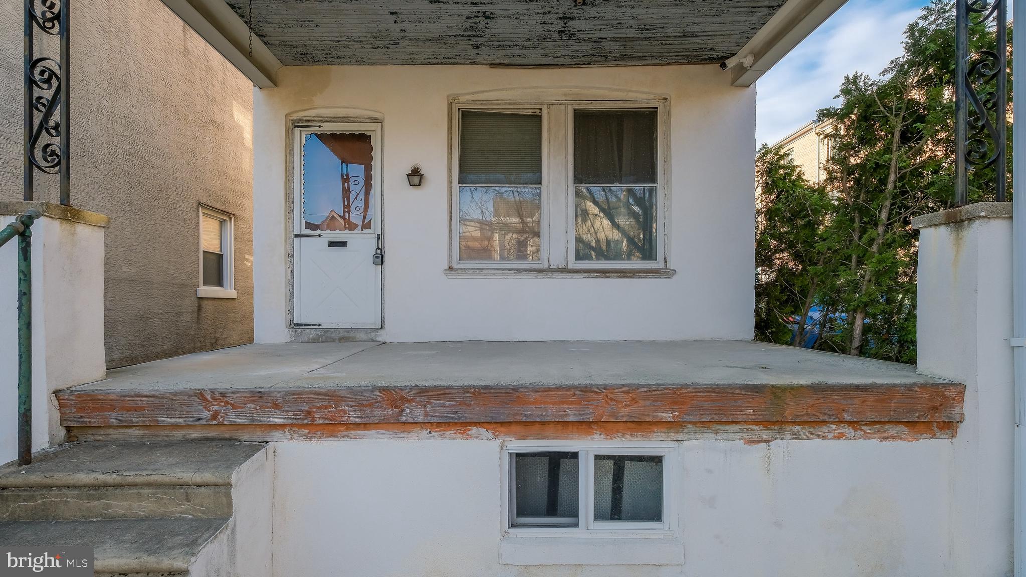 404 LEVERINGTON AVENUE