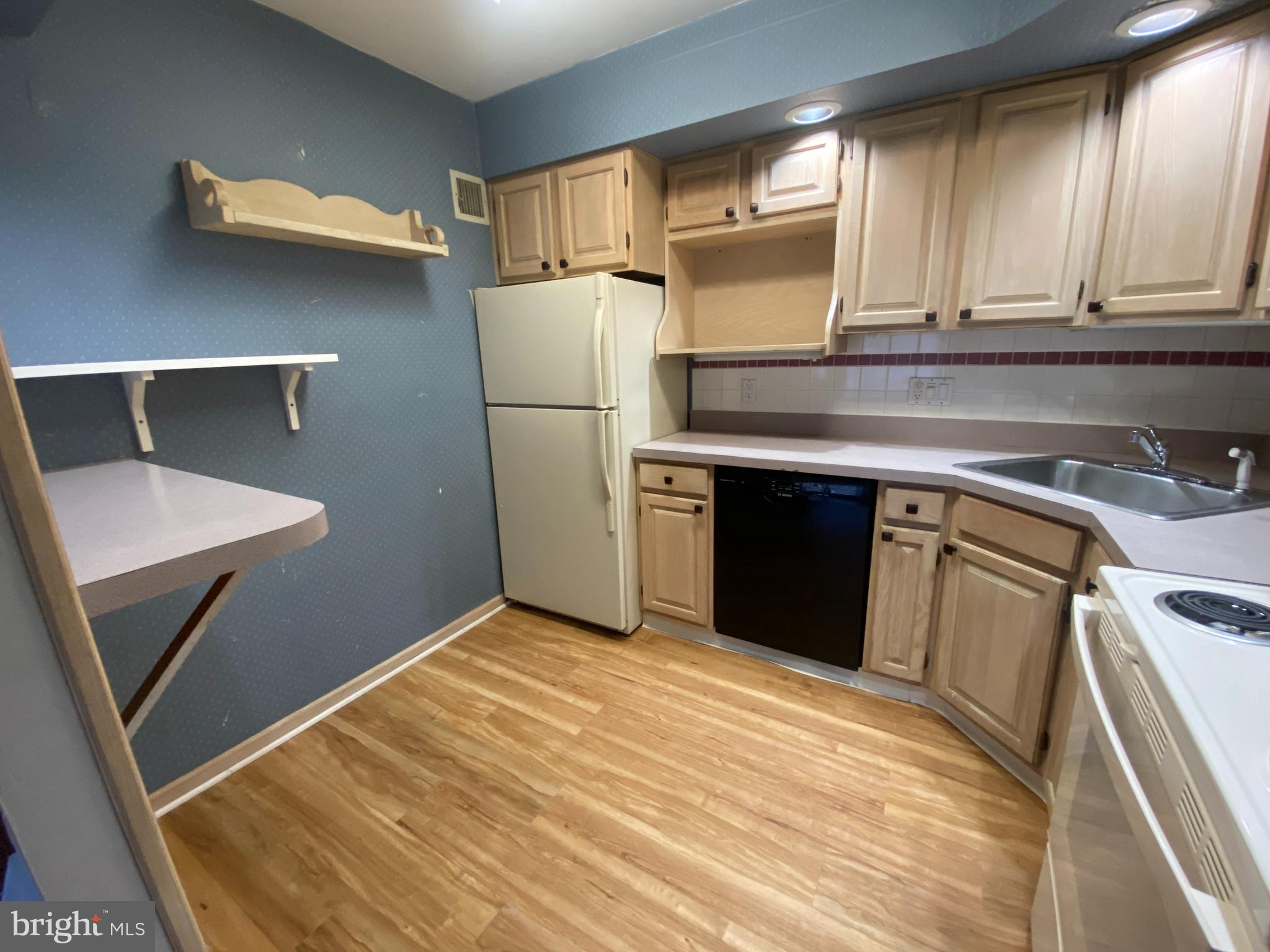 WHITPAIN HILLS - Residential Lease