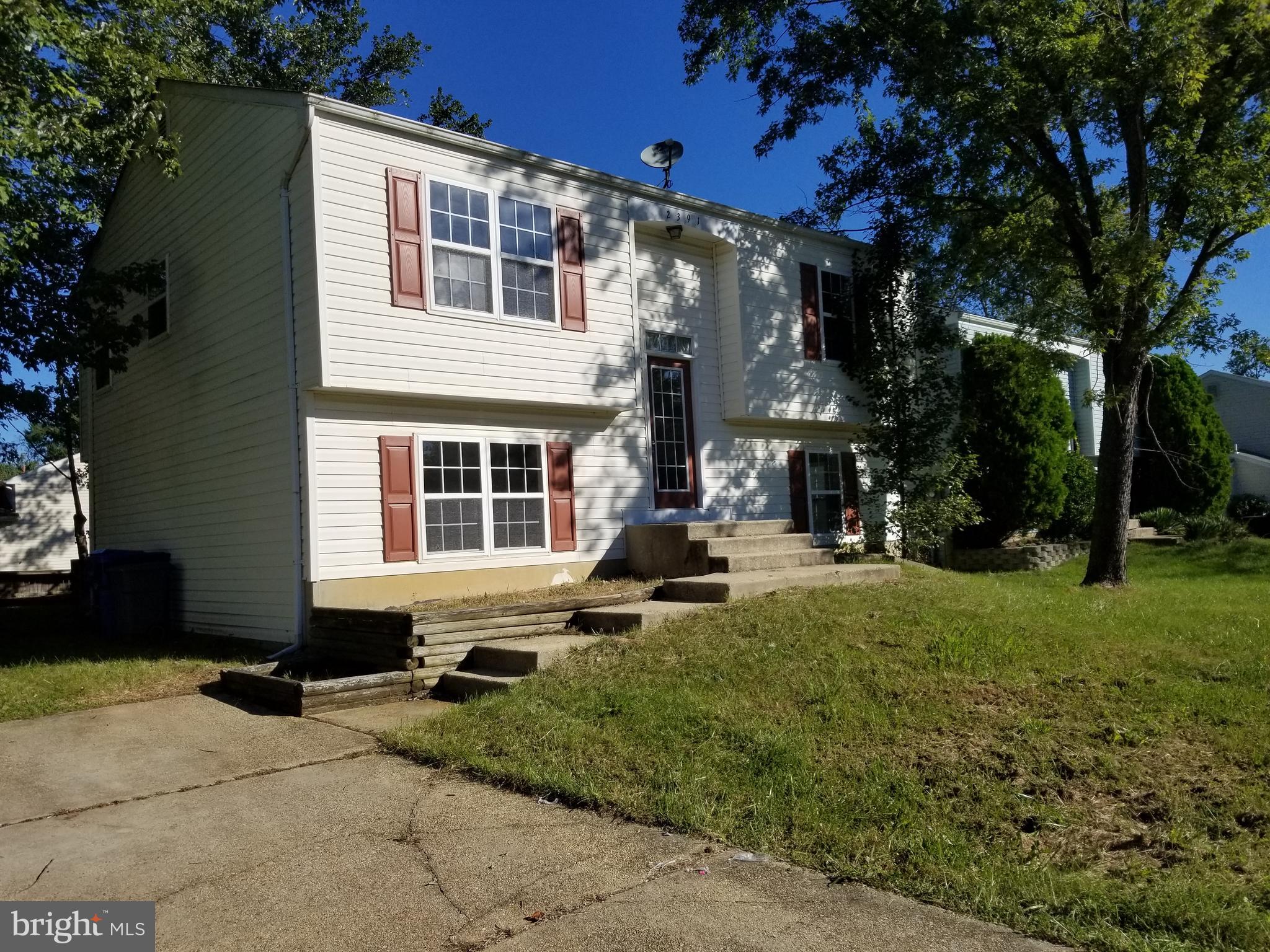 WAKEFIELD NEIGHBORHOOD - Residential