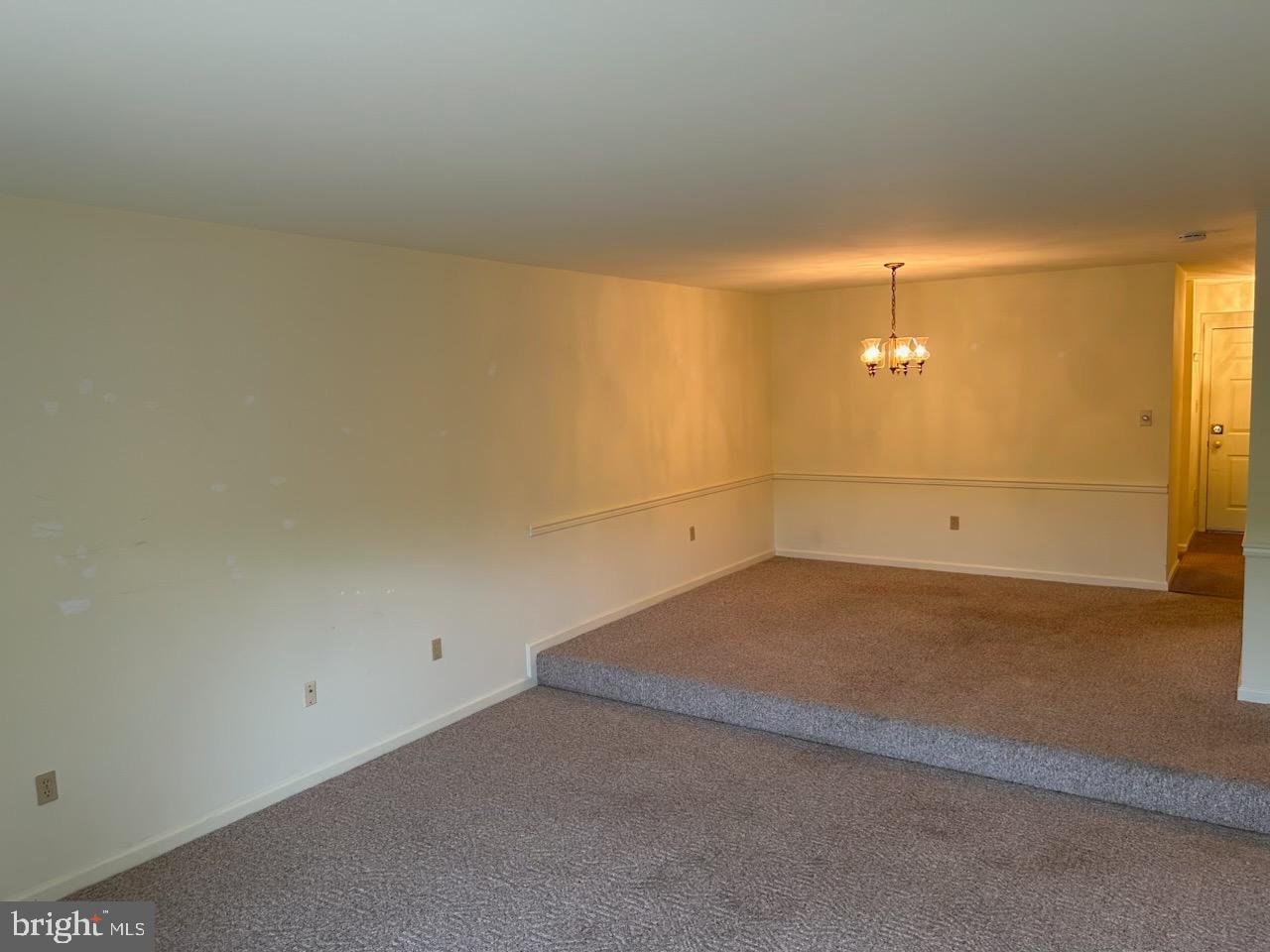 175 OAK KNOLL CIRCLE