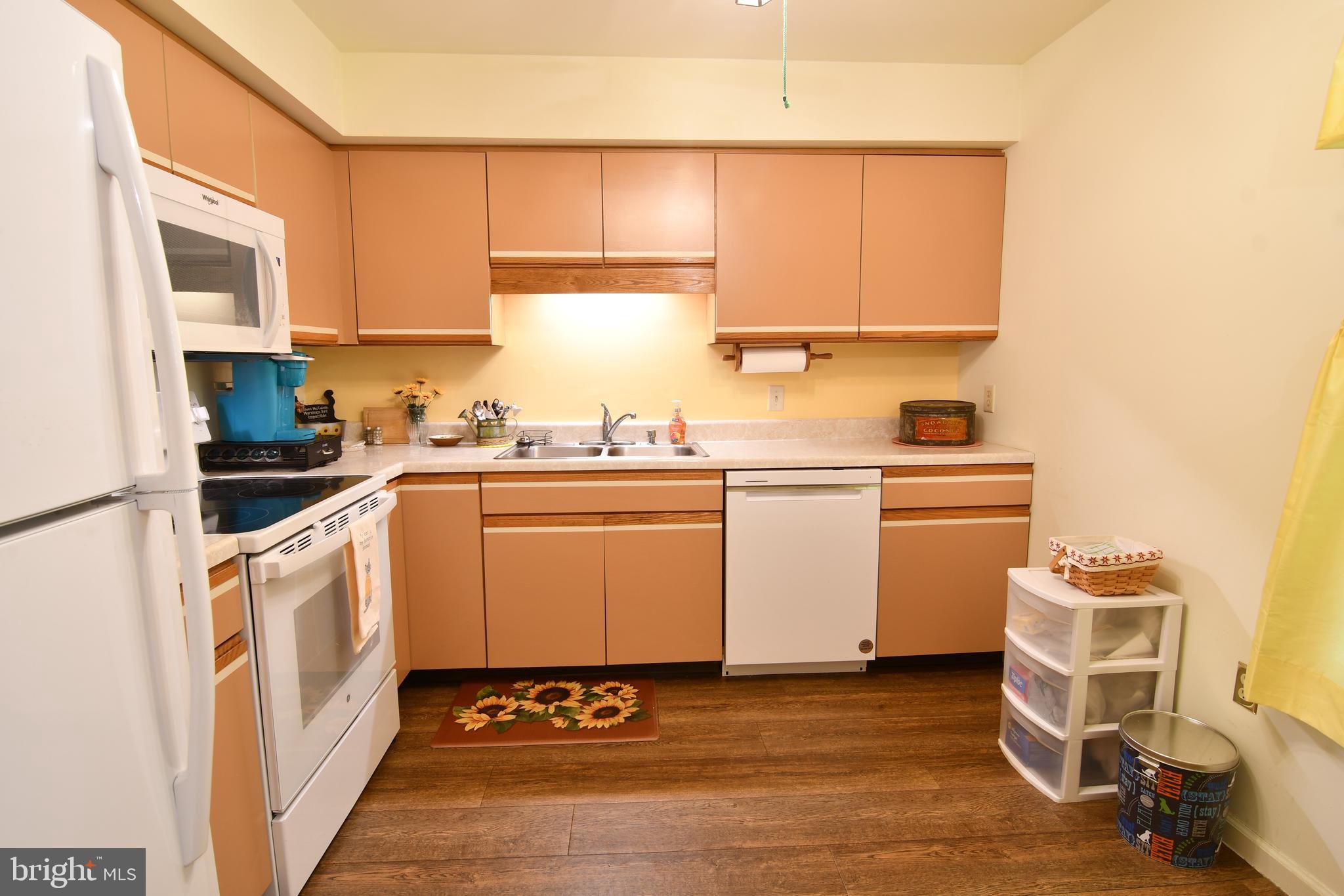 175 OAK KNOLL CIRCLE
