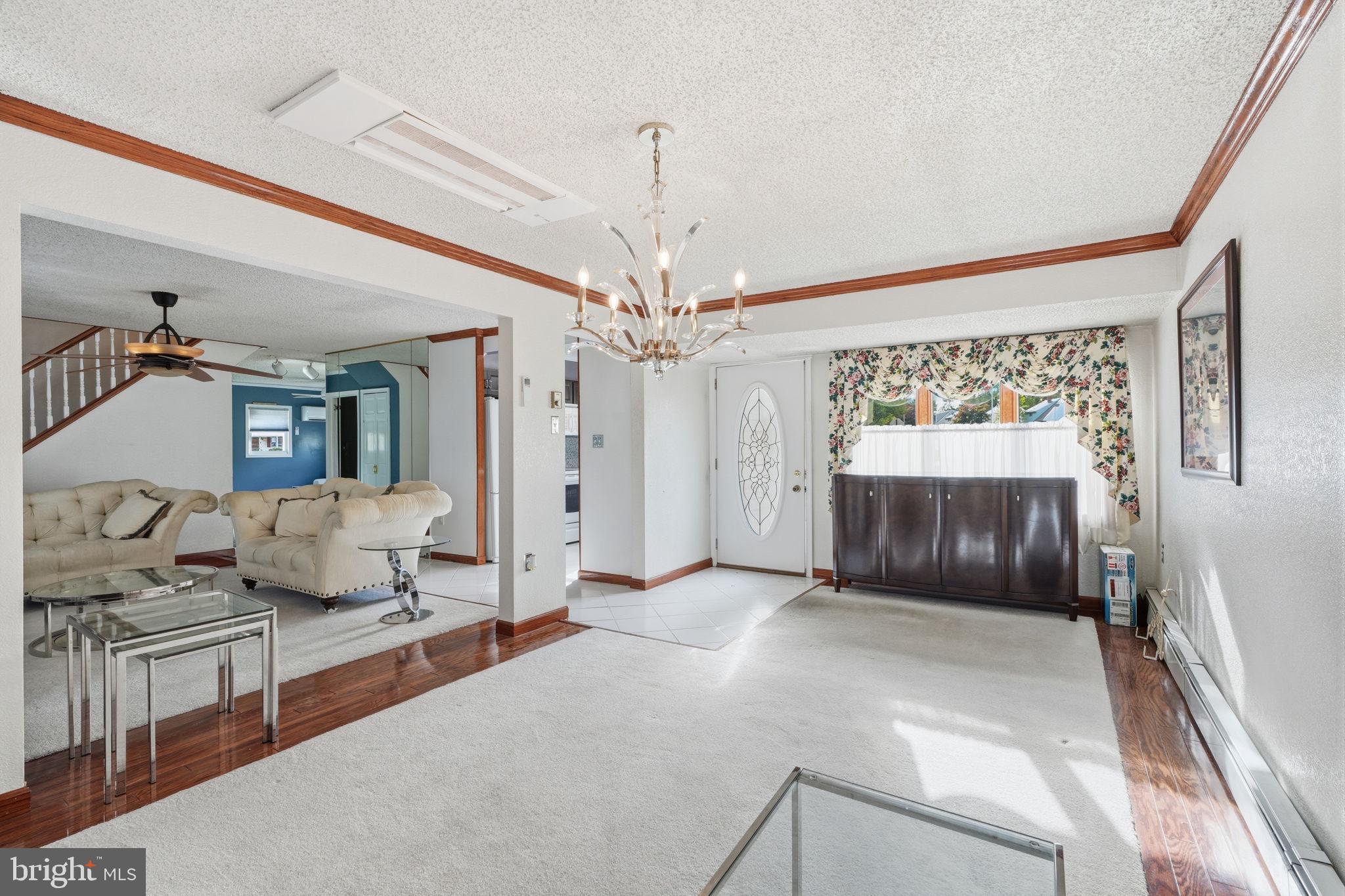 15 RUBY LANE