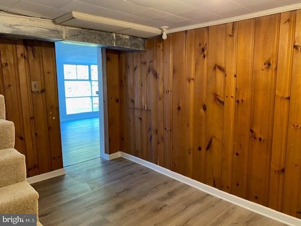 VALLEY VIEW - Residential Lease