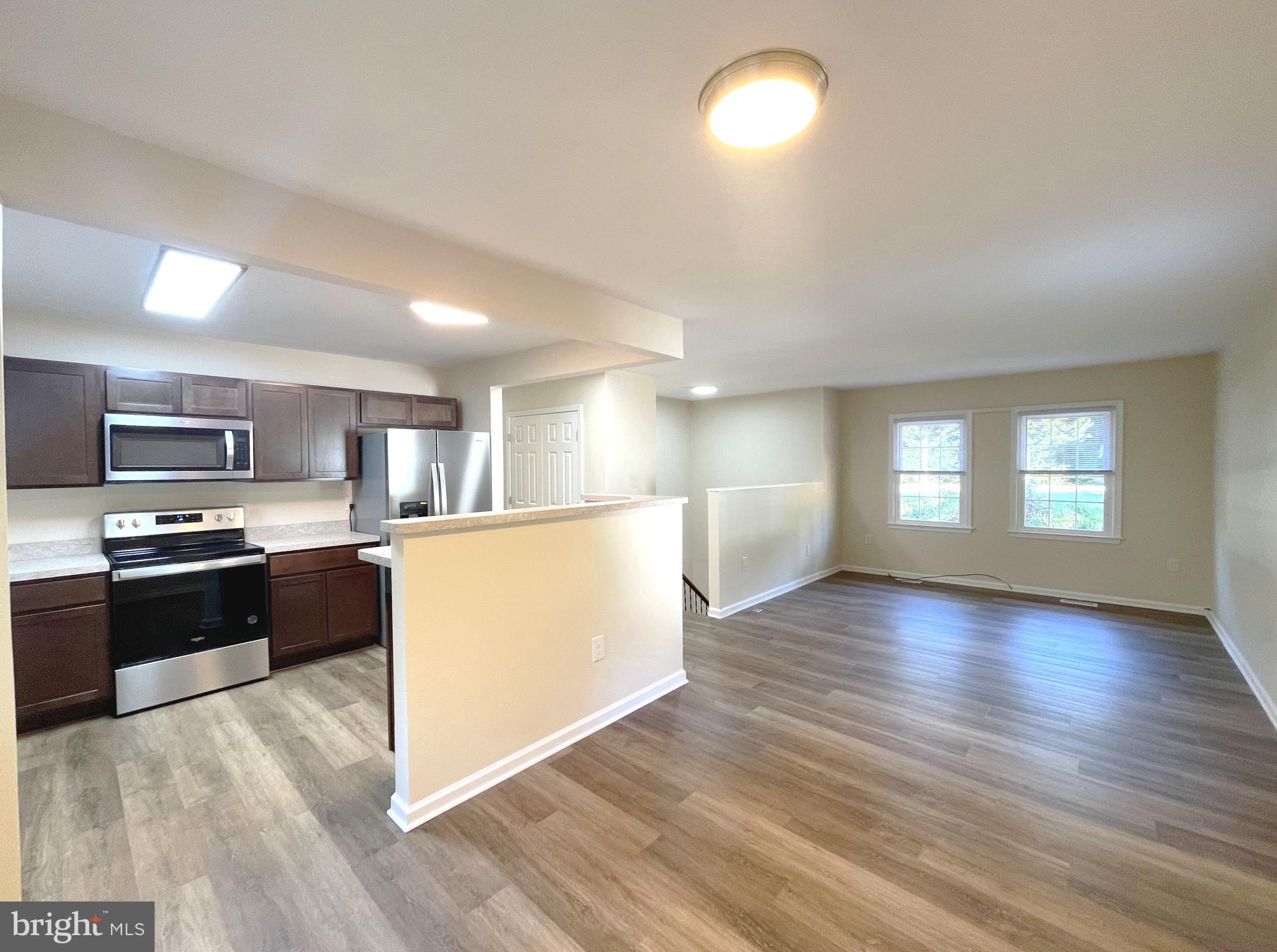 WALLVILLE - Residential Lease