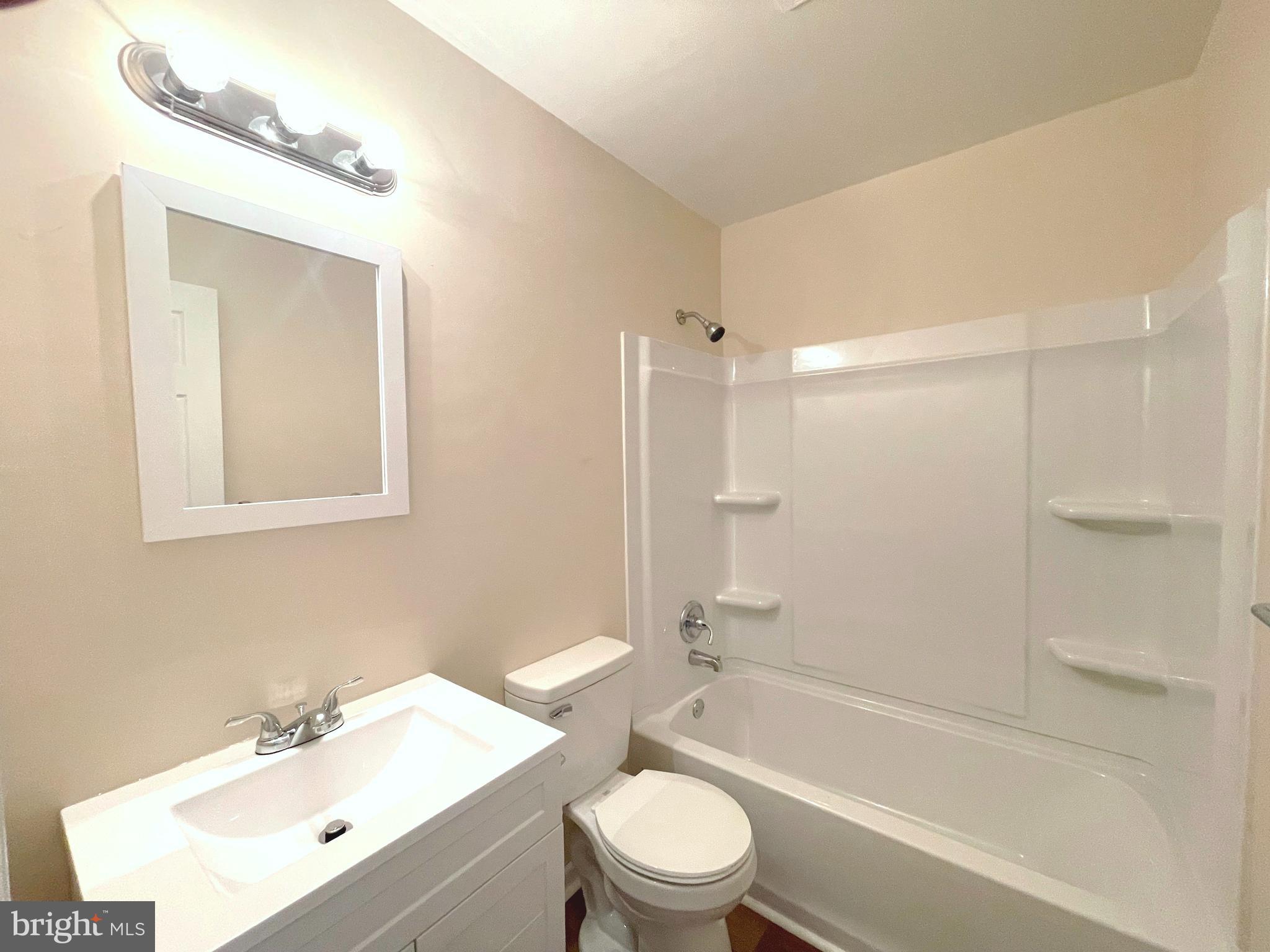 WALLVILLE - Residential Lease