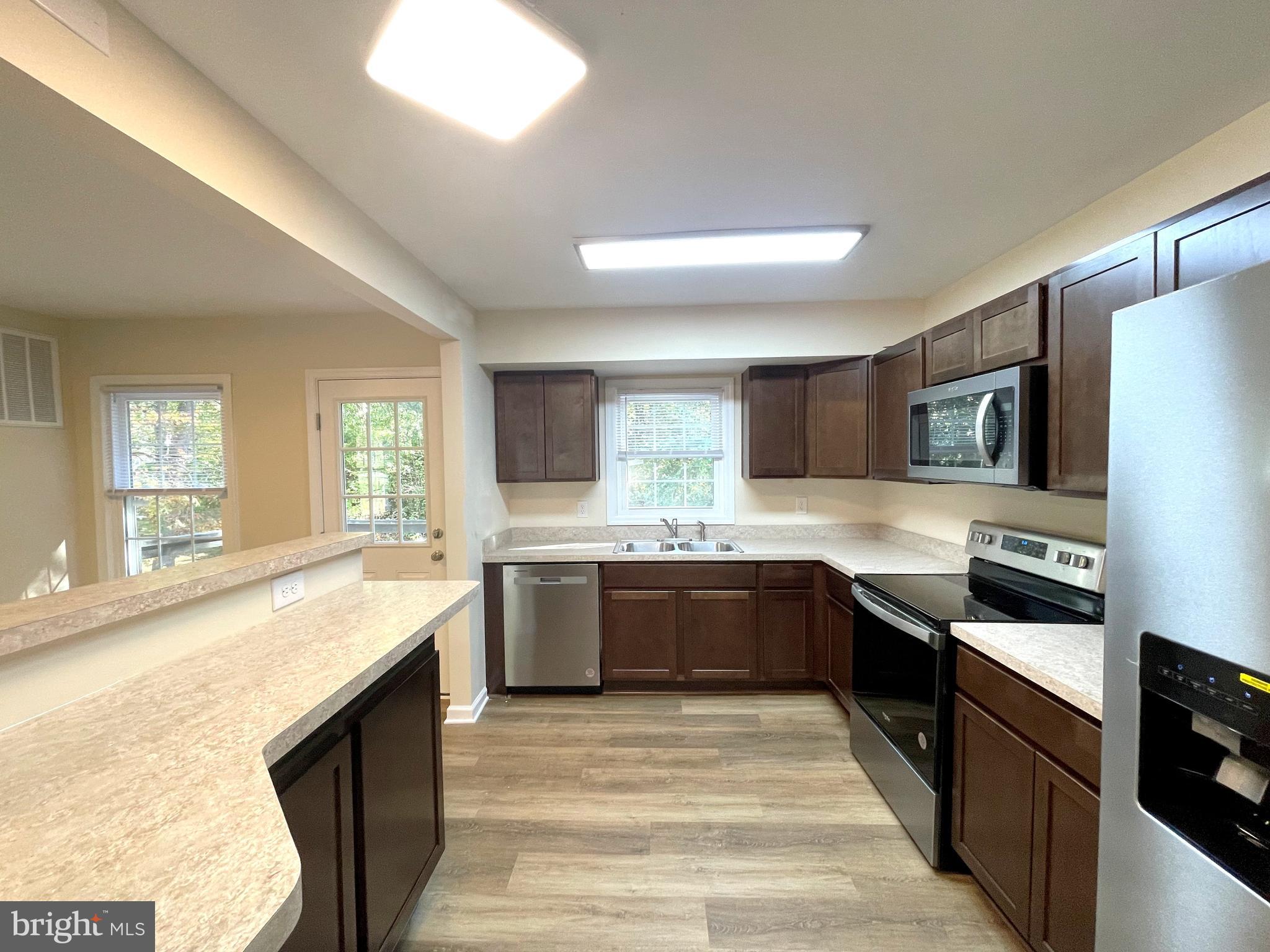 WALLVILLE - Residential Lease