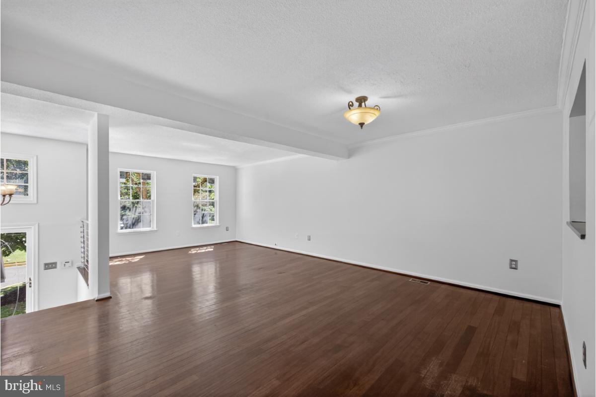 11348 BAROQUE ROAD
