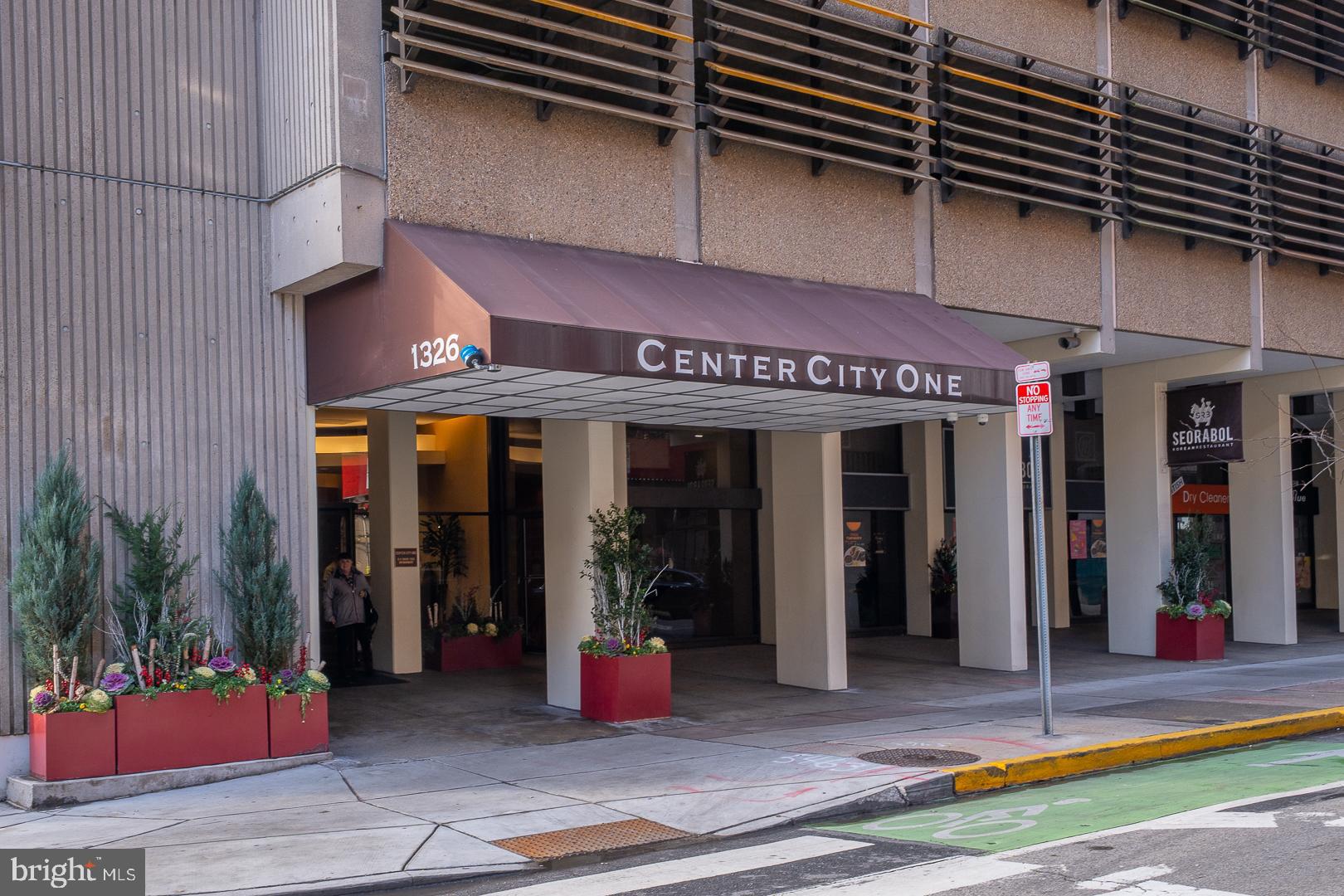 WASHINGTON SQ - Residential