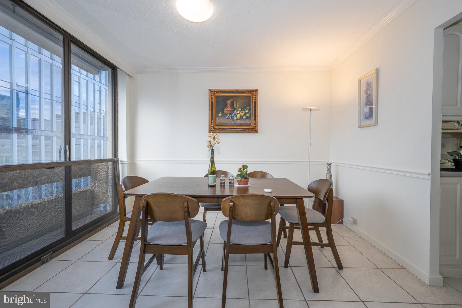 WASHINGTON SQ - Residential