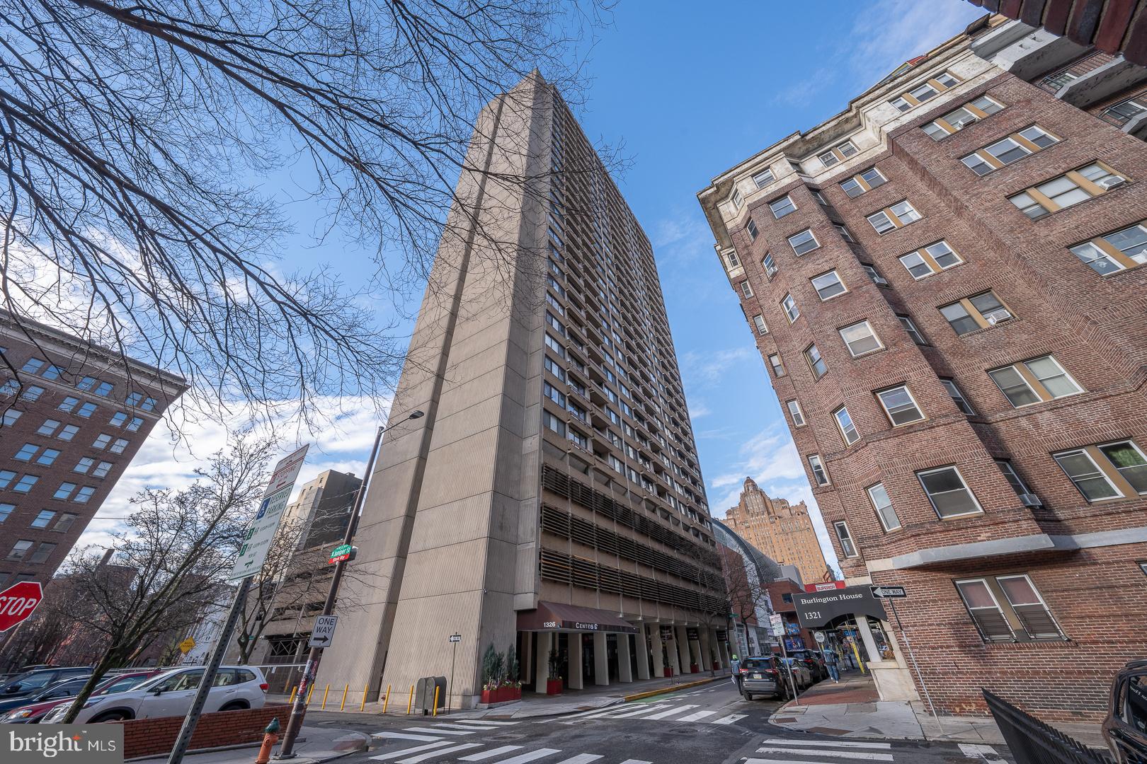 WASHINGTON SQ - Residential