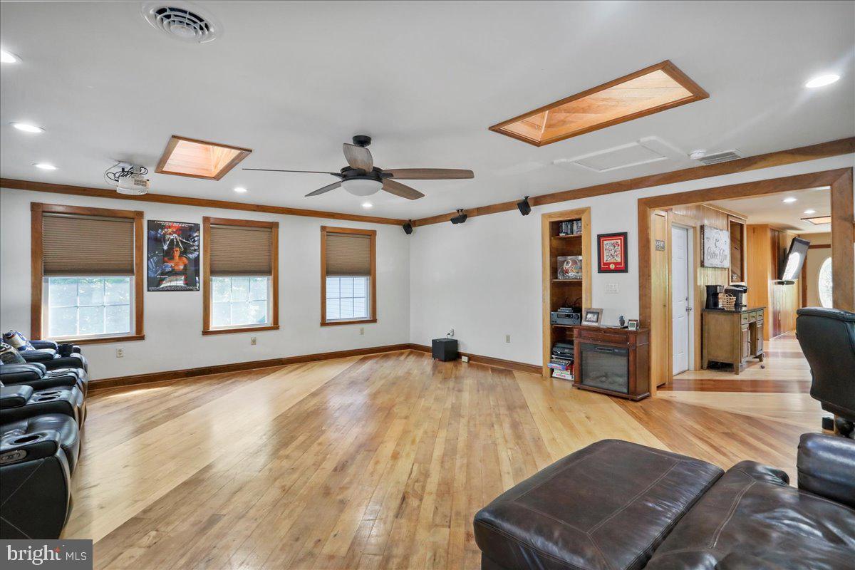 SLEEPY HOLLOW - Residential