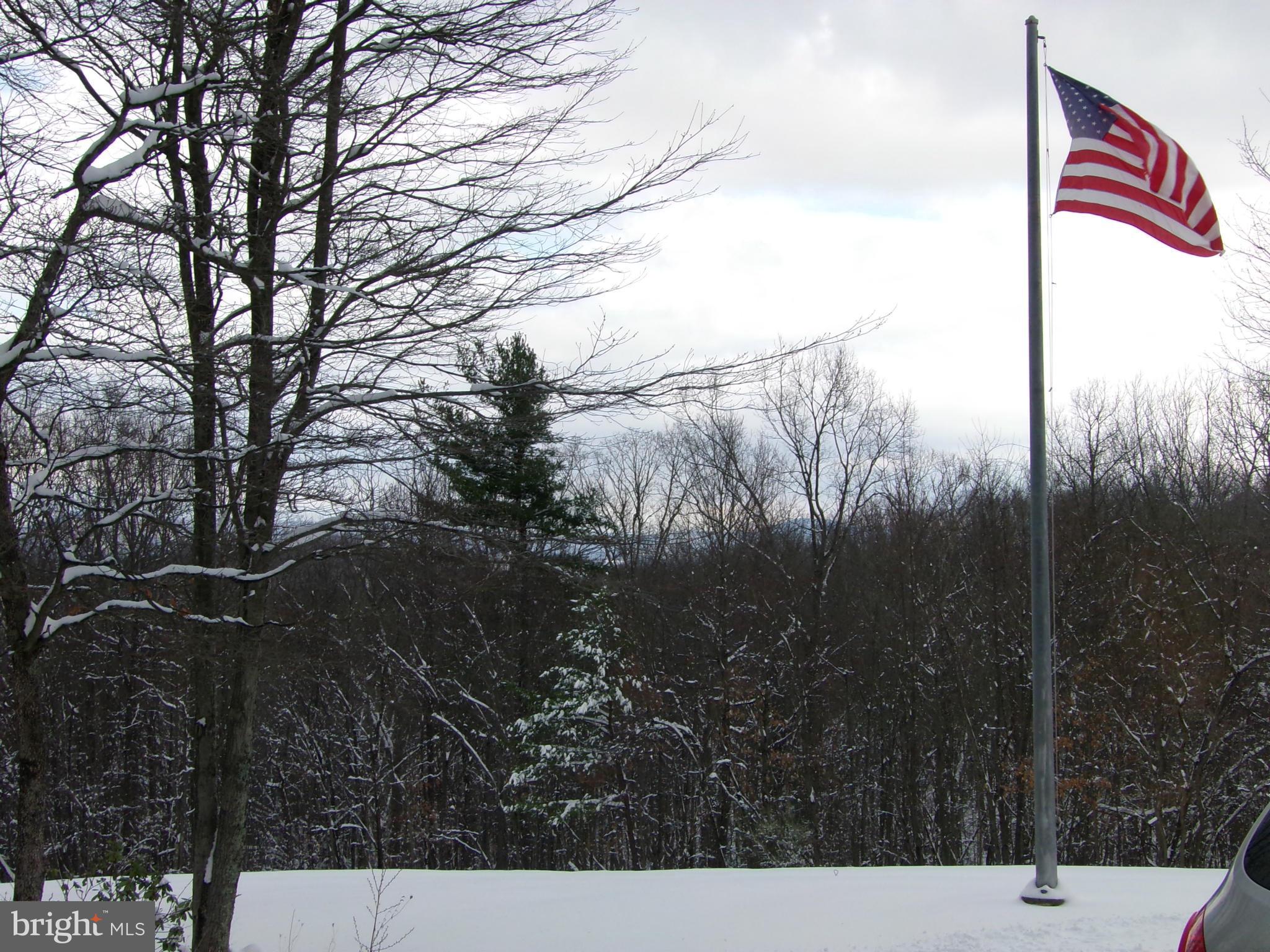 COUNTRY SQUIRE ESTATES - Residential