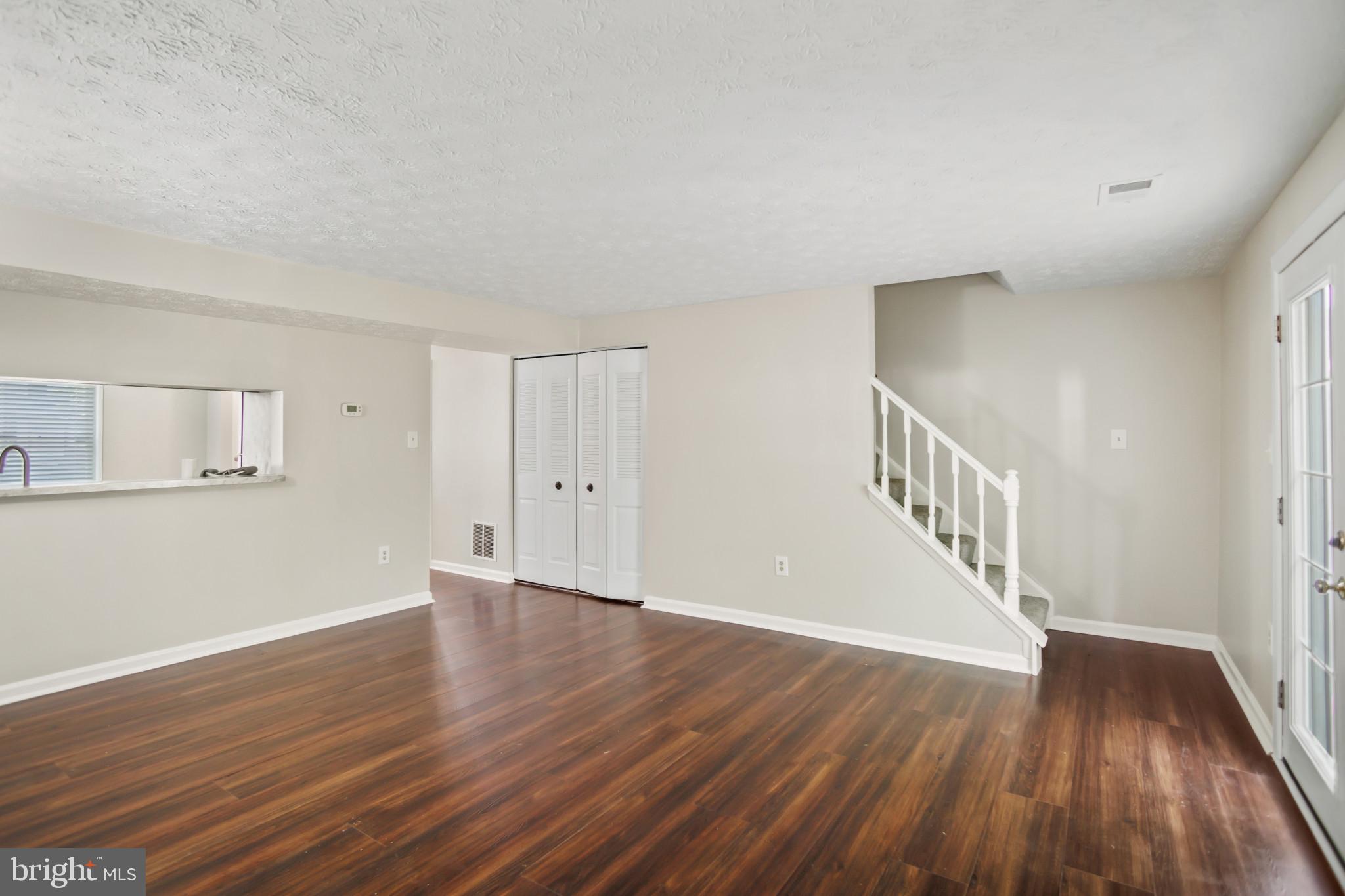 LEISHEAR VILLAGE - Residential