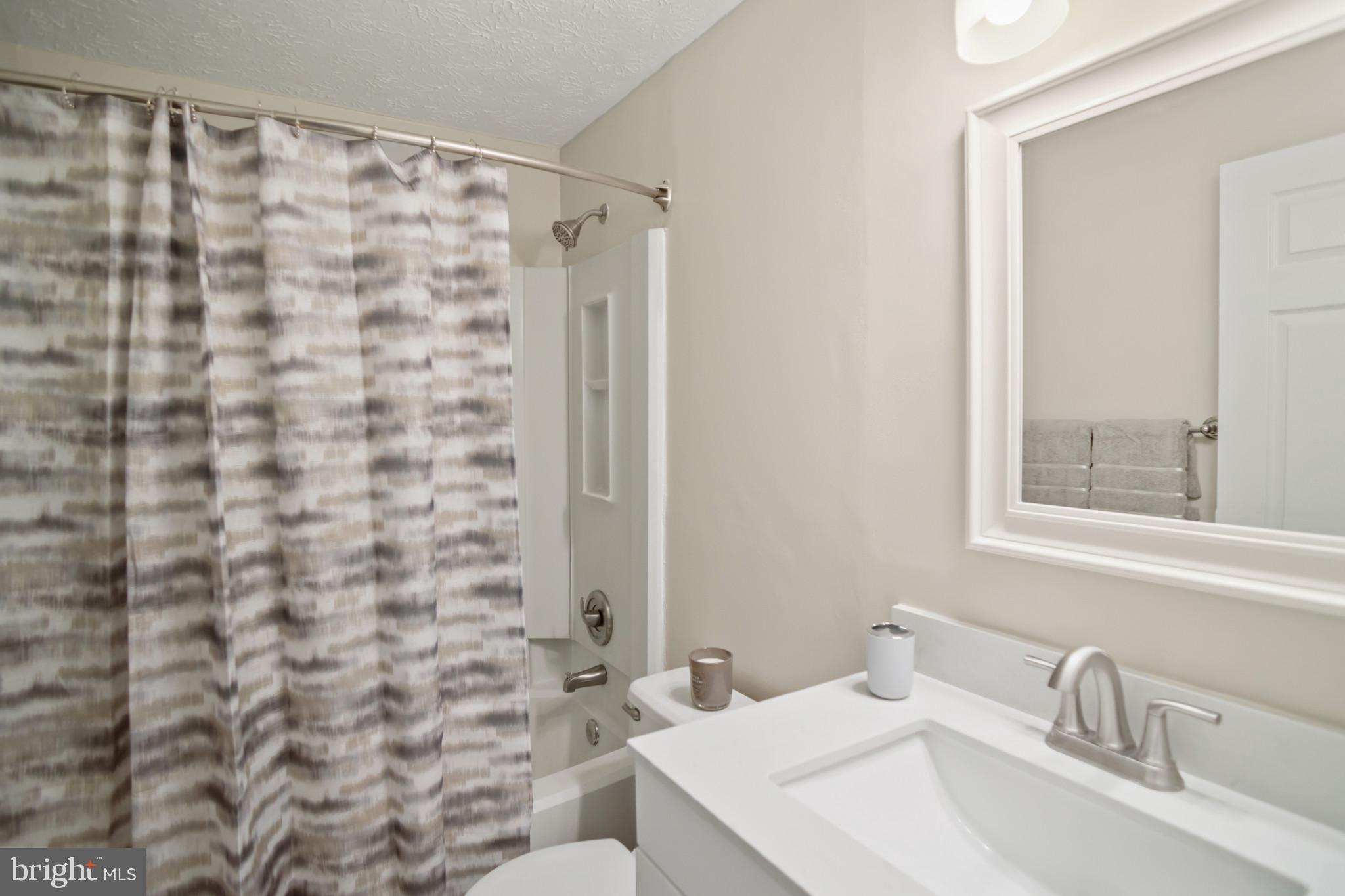 LEISHEAR VILLAGE - Residential