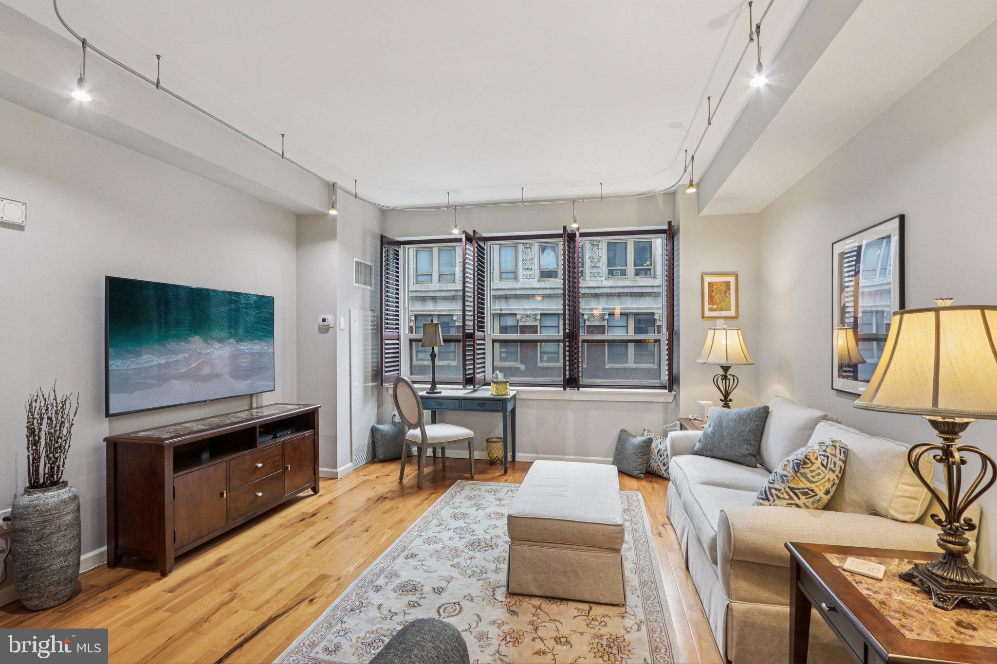 RITTENHOUSE SQUARE - Residential