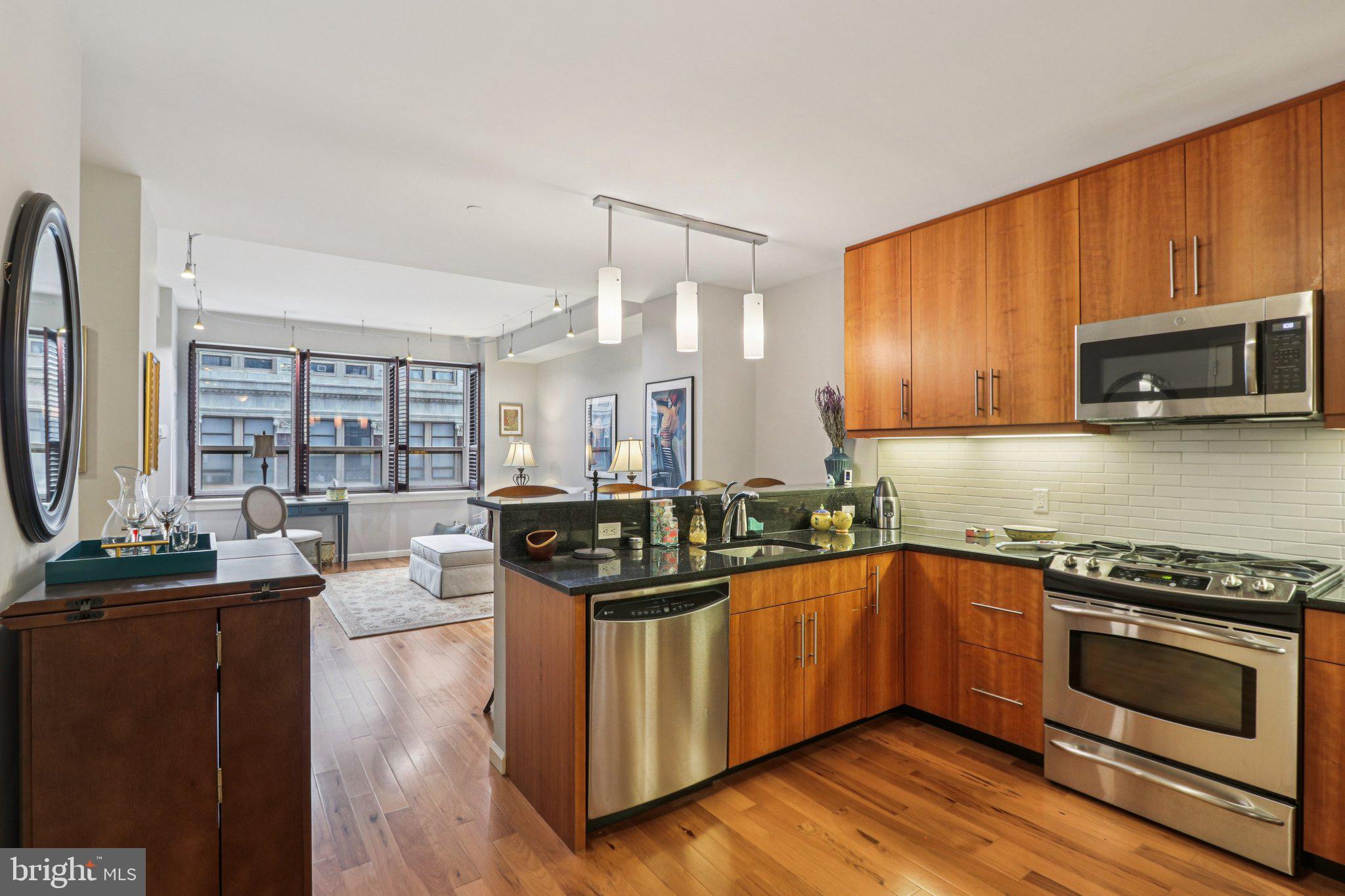 RITTENHOUSE SQUARE - Residential