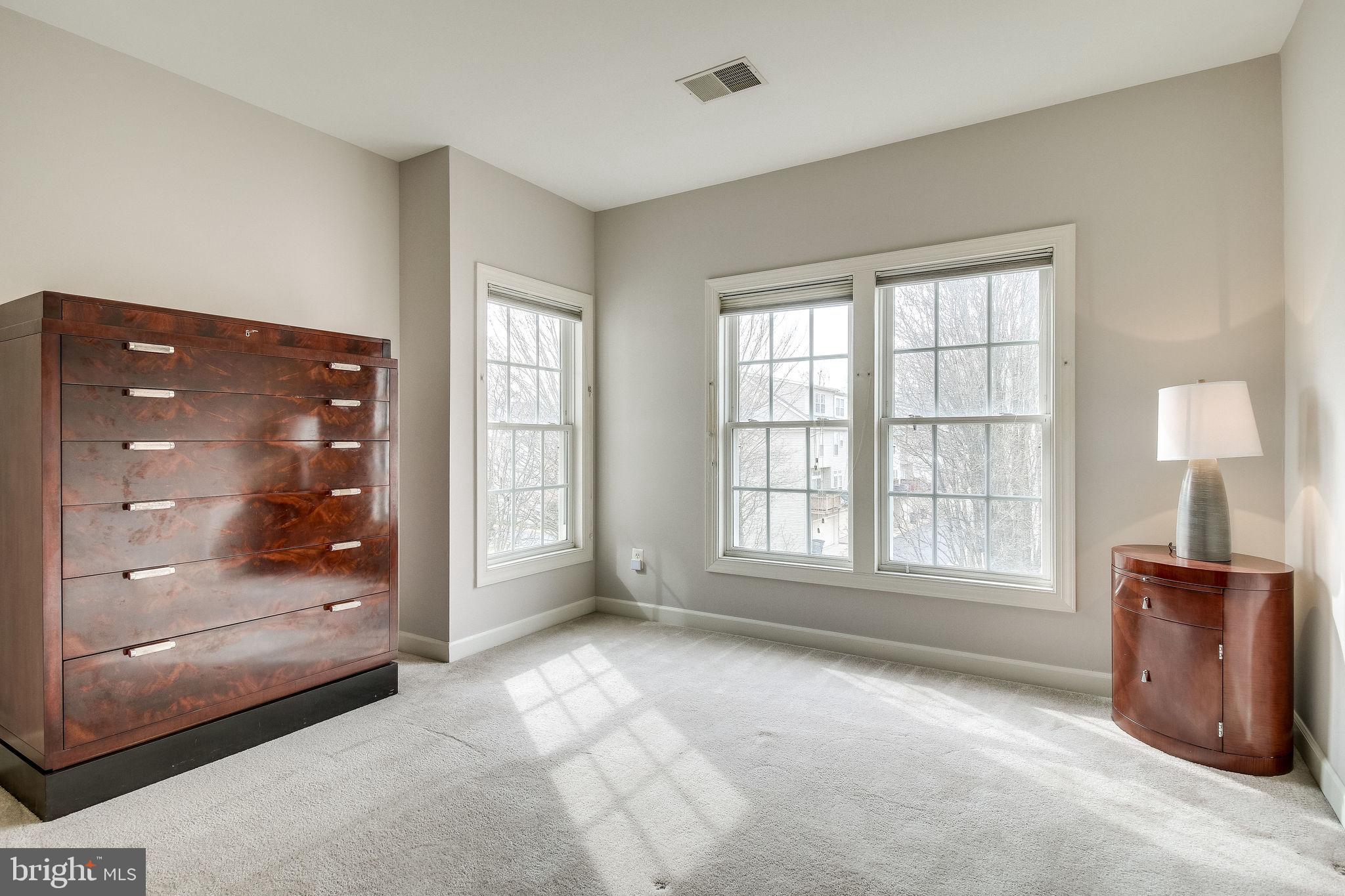 CEDAR LAKES - Residential