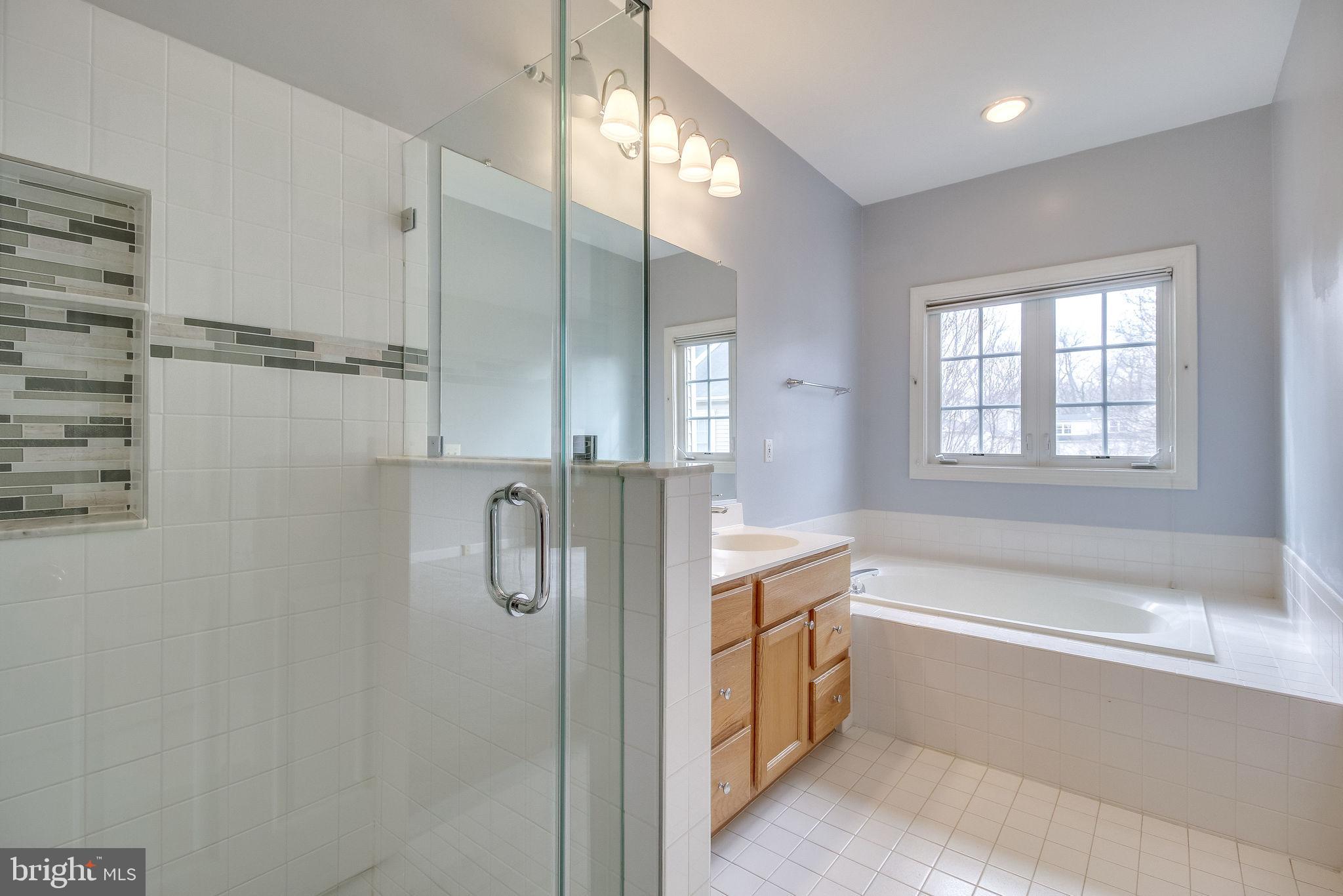 CEDAR LAKES - Residential