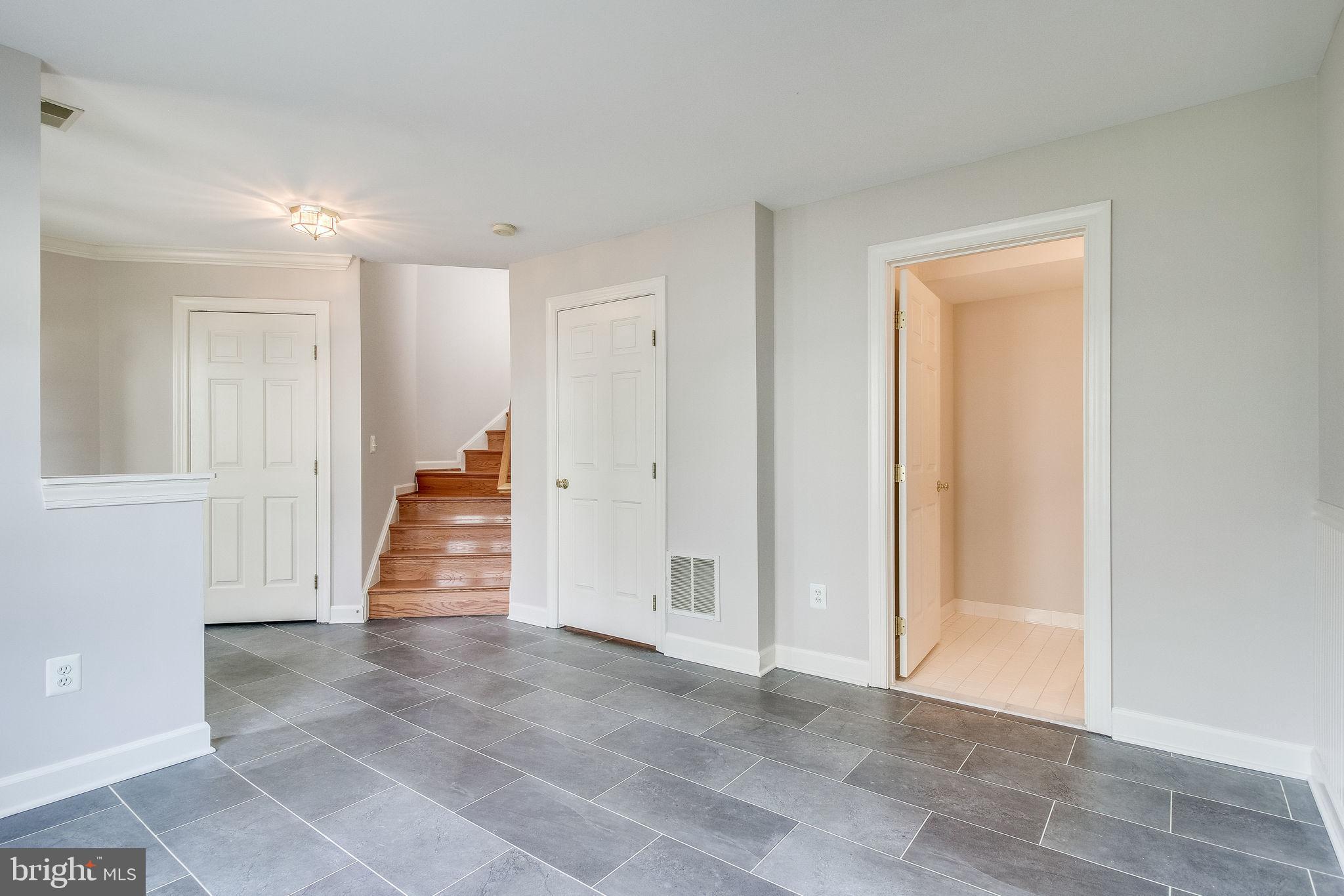 CEDAR LAKES - Residential