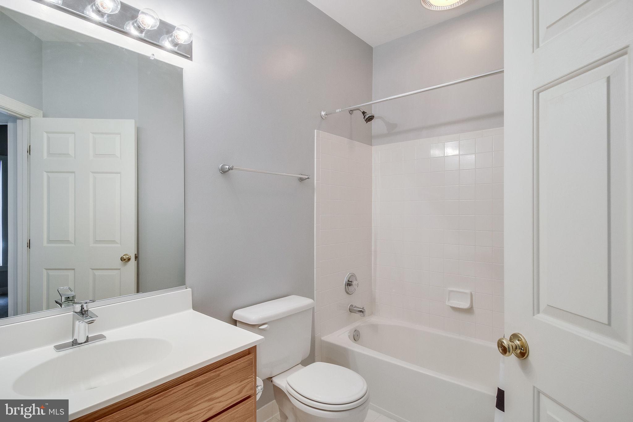 CEDAR LAKES - Residential