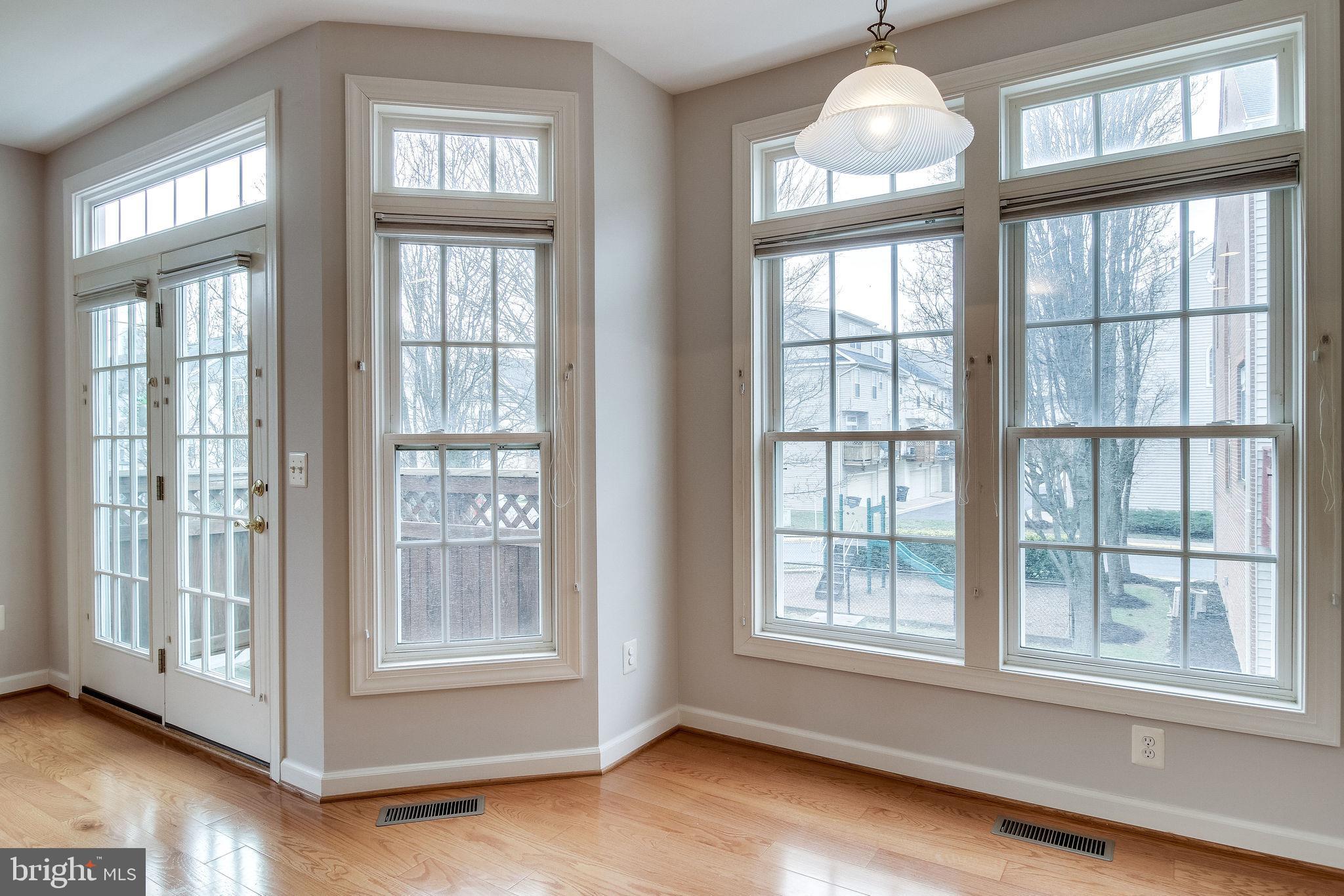 CEDAR LAKES - Residential