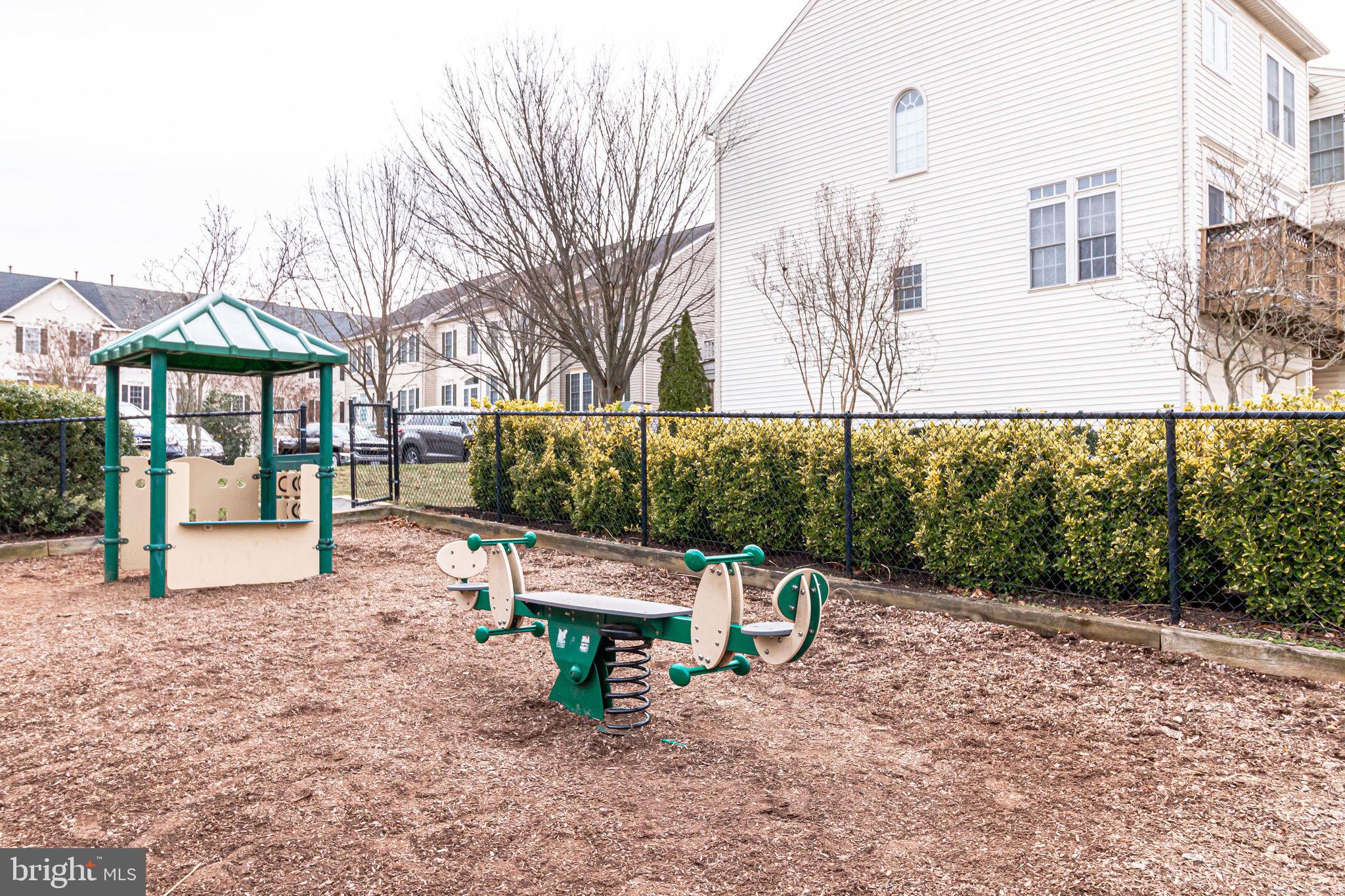 CEDAR LAKES - Residential