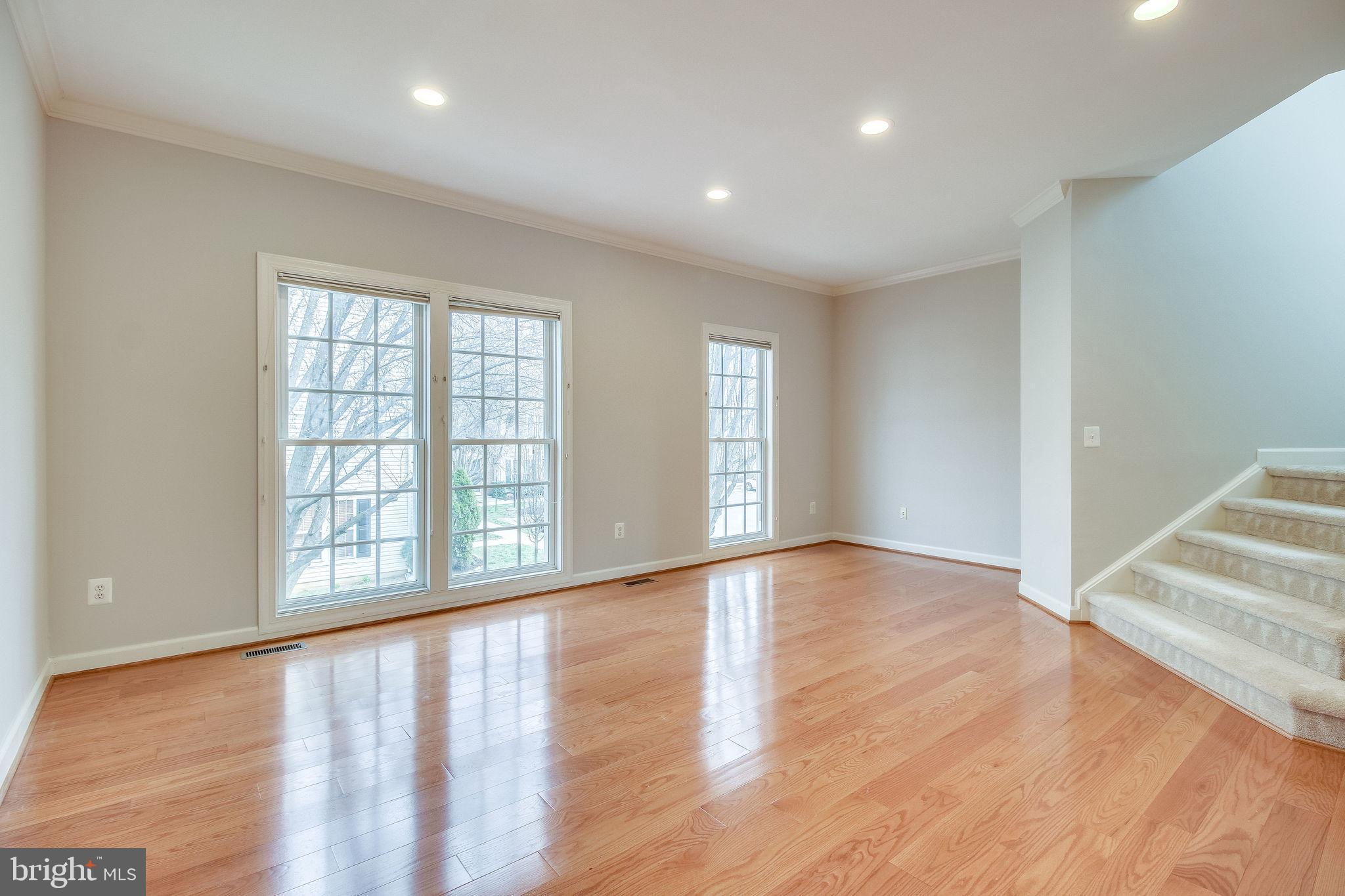 CEDAR LAKES - Residential