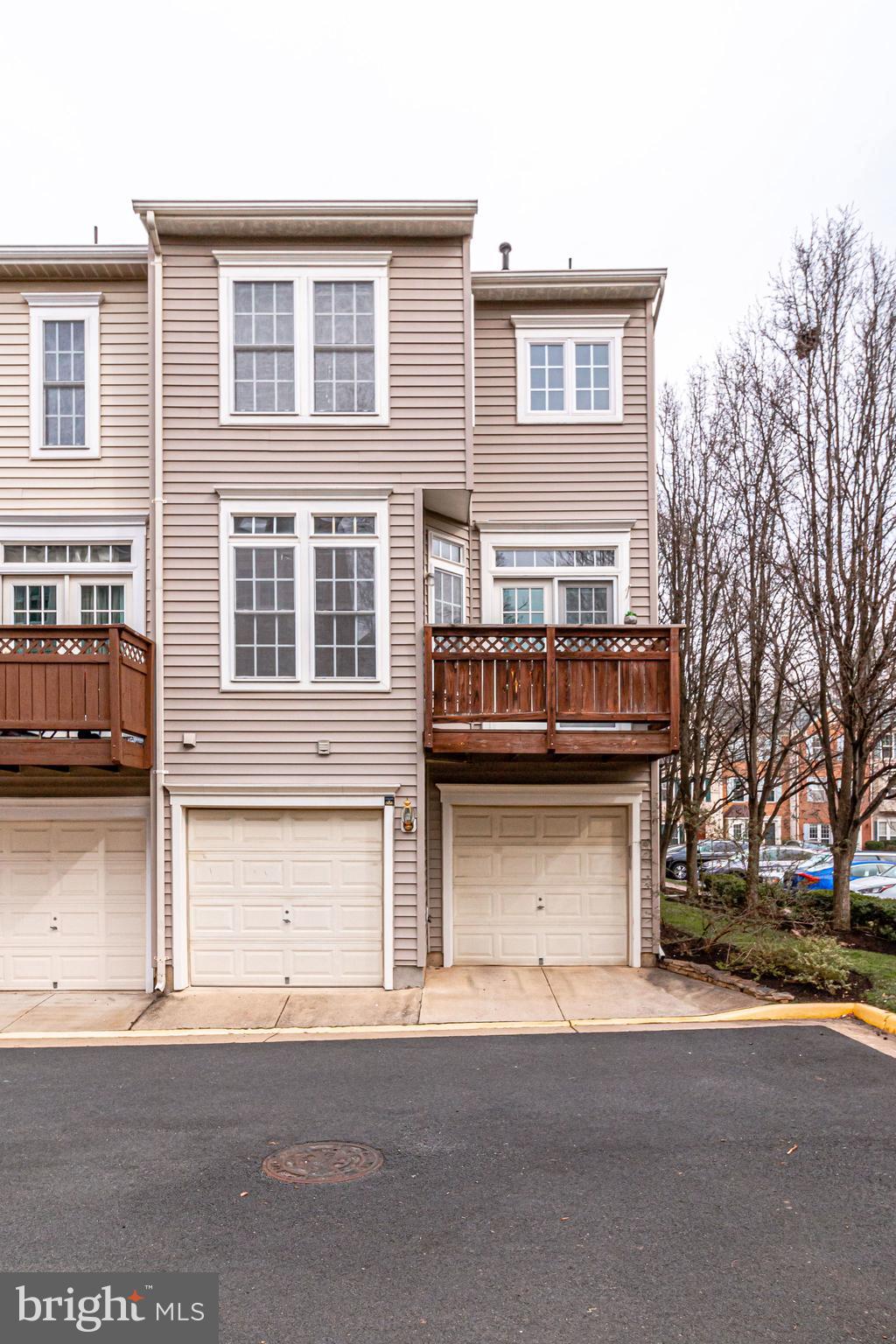 CEDAR LAKES - Residential