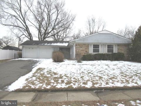 Photo of 19 Nottingham Drive, WILLINGBORO, NJ 08046 (MLS # NJBL2104424)