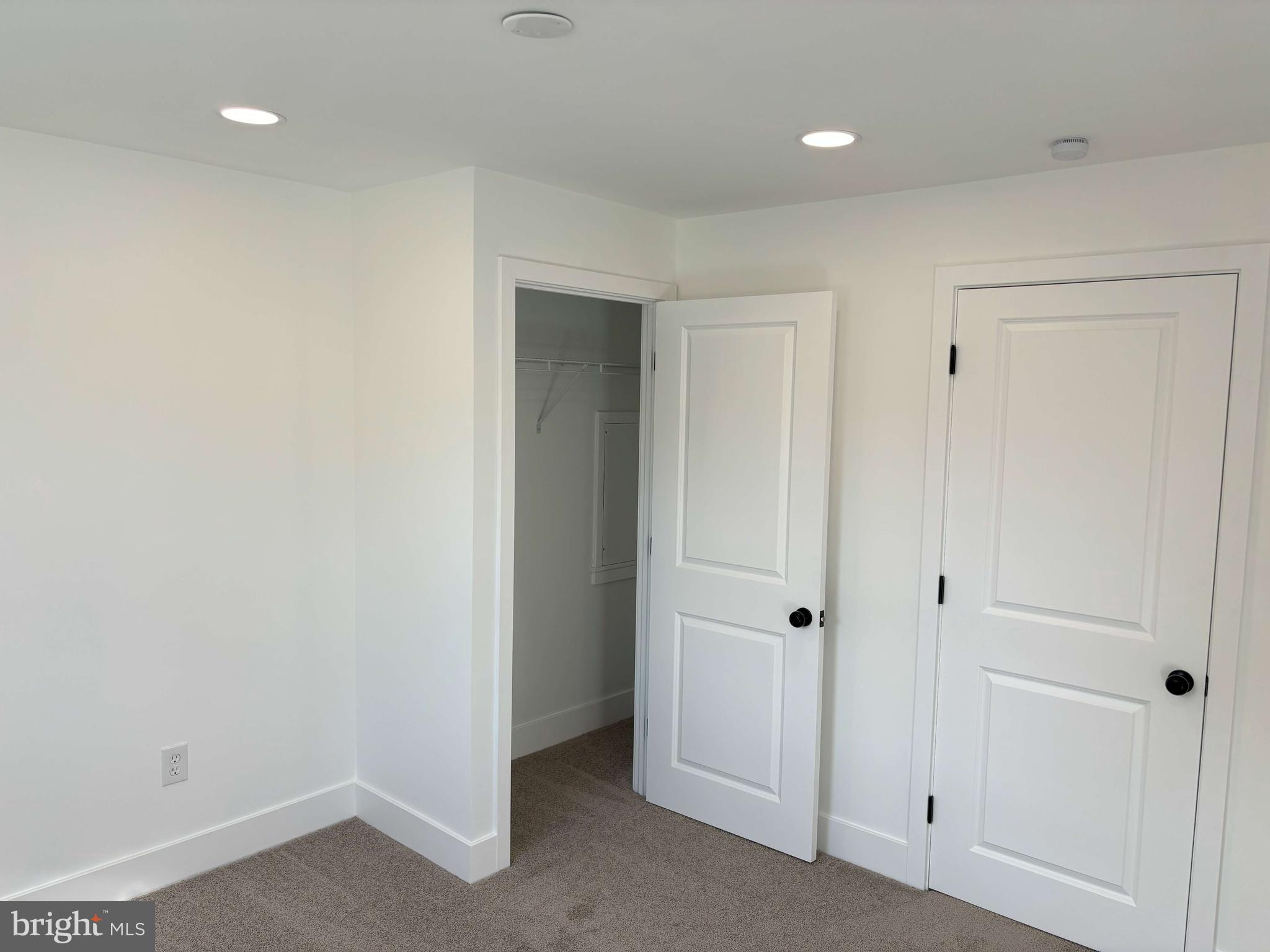 AUDUBON ESTATES - Residential Lease