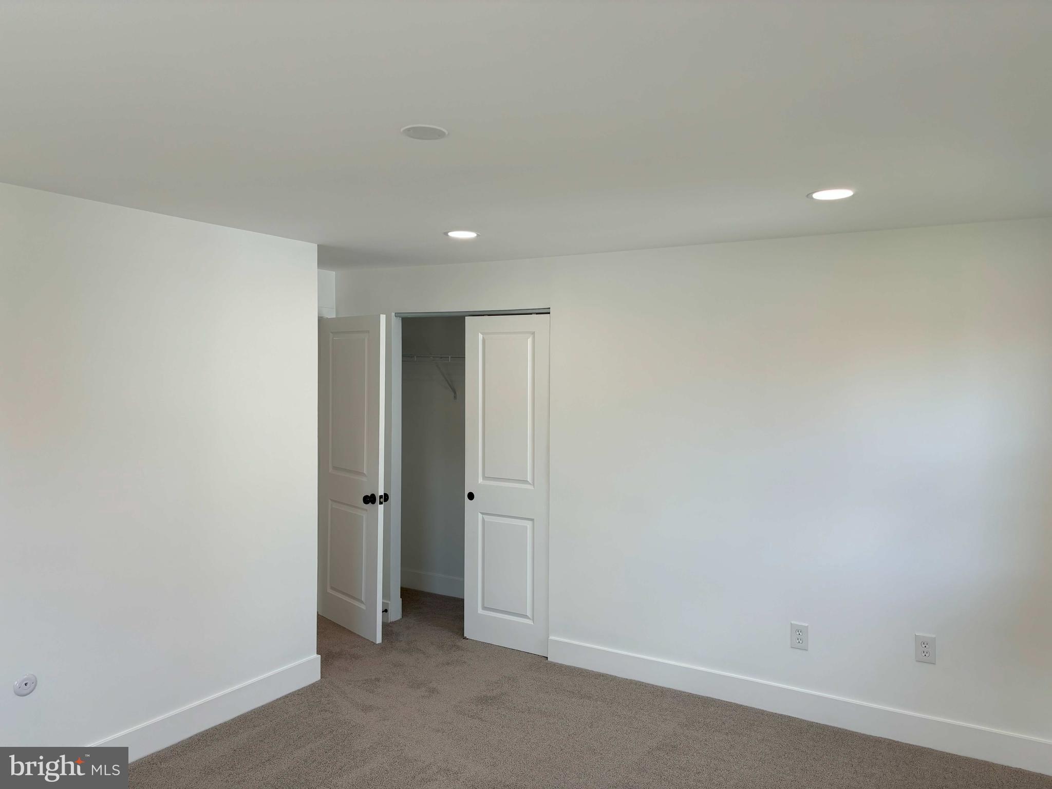 AUDUBON ESTATES - Residential Lease