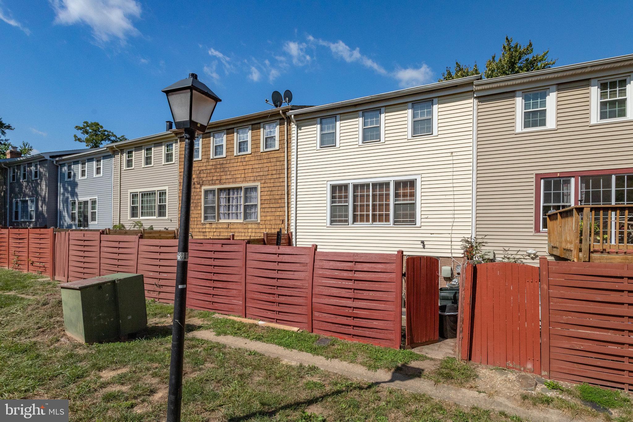 GREENWICH HILL - Residential