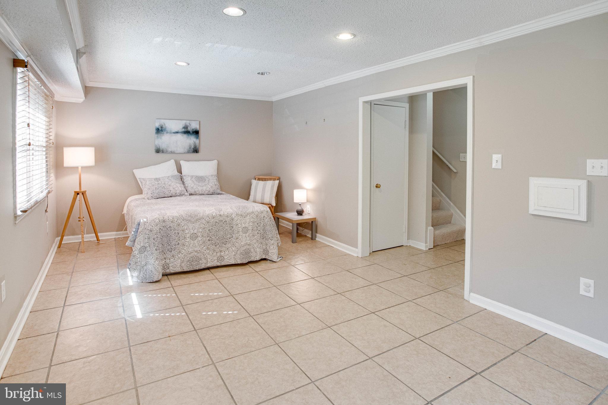 GREENWICH HILL - Residential