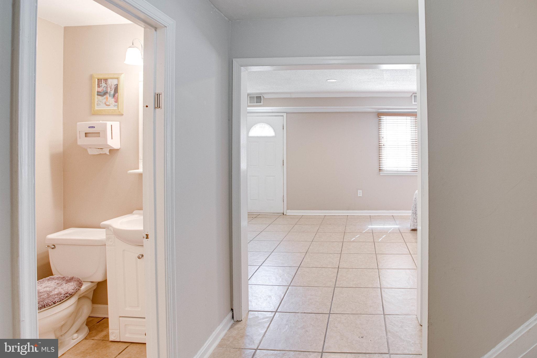 GREENWICH HILL - Residential