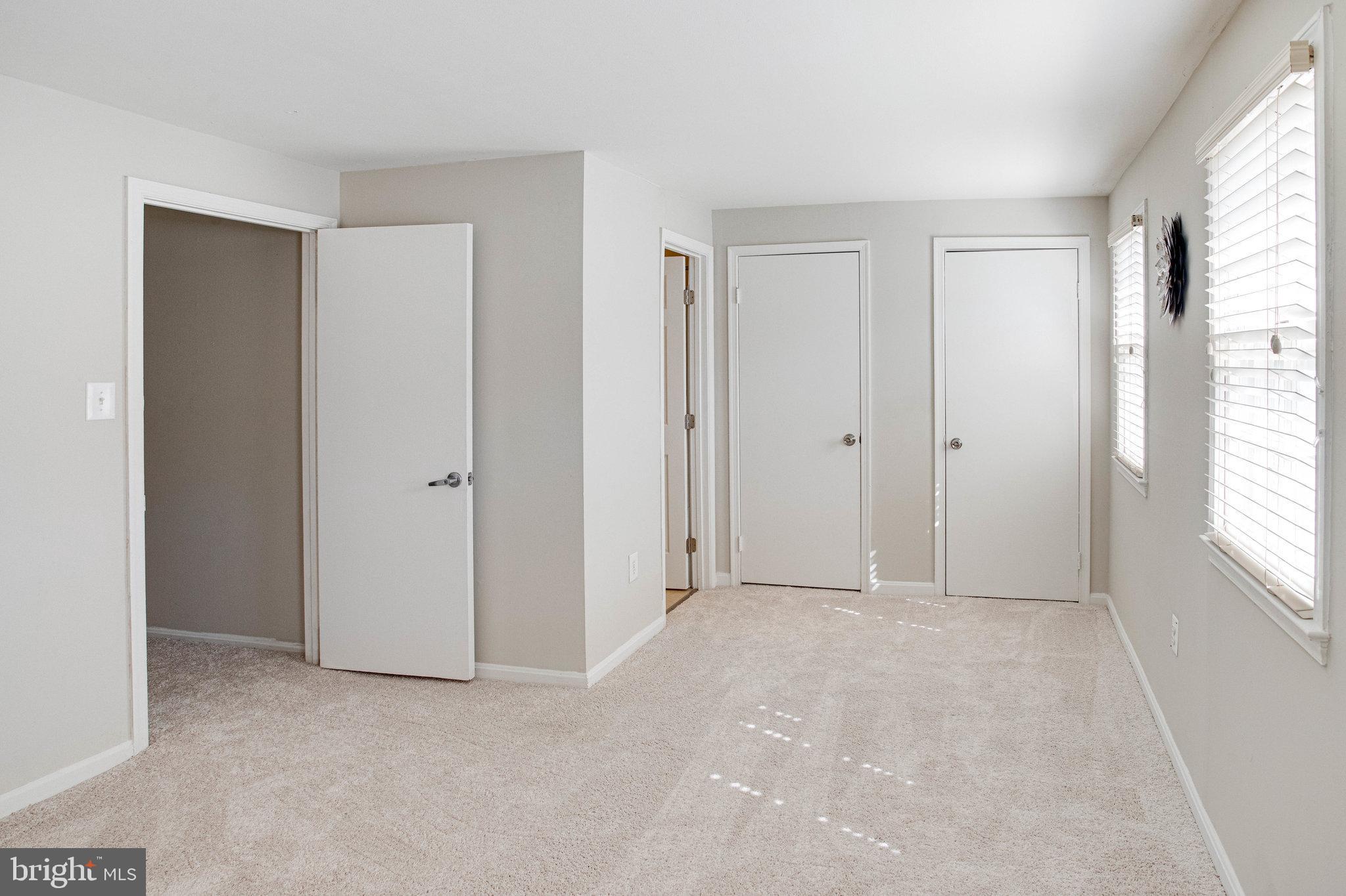 GREENWICH HILL - Residential